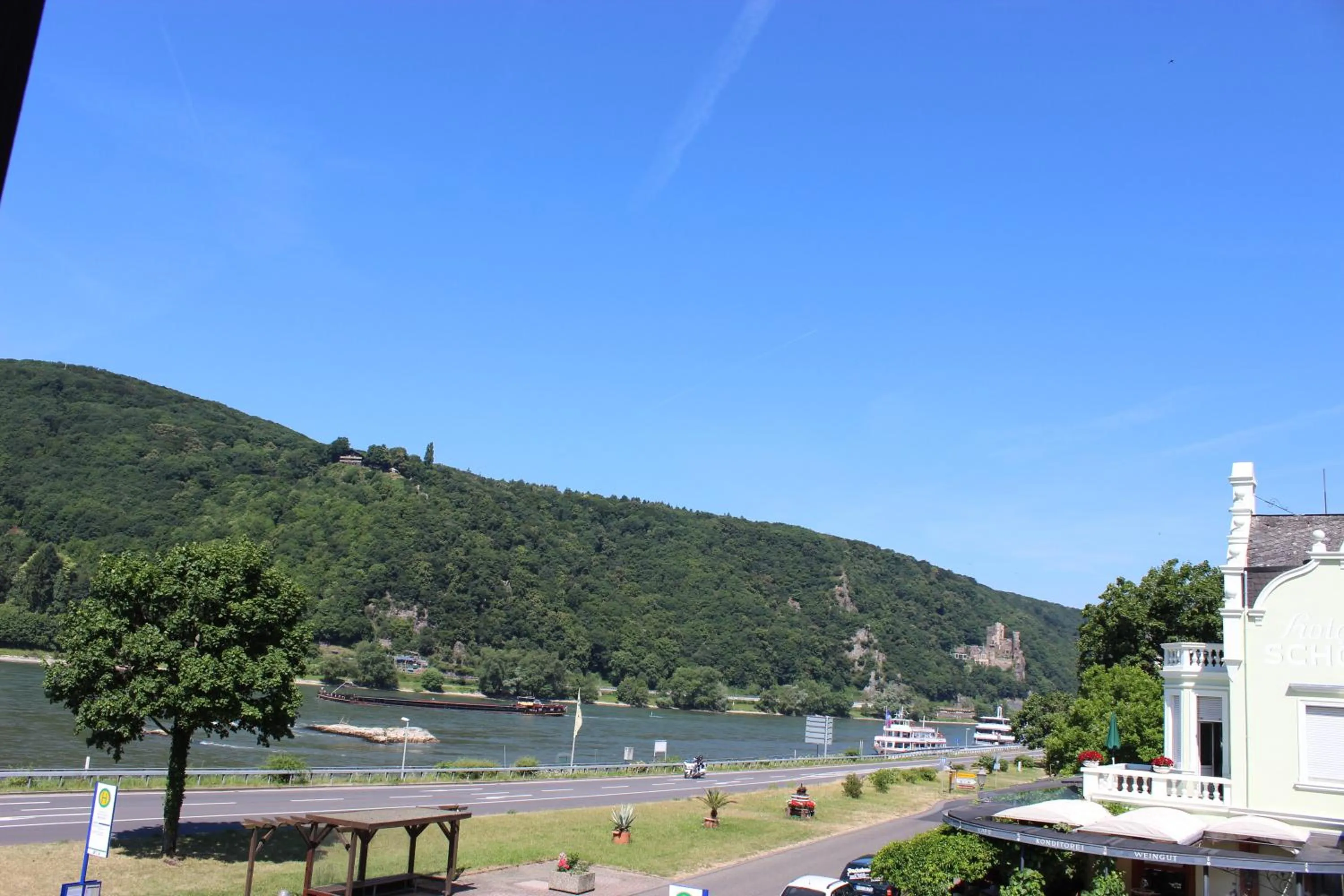 Day in Hotel Café Post