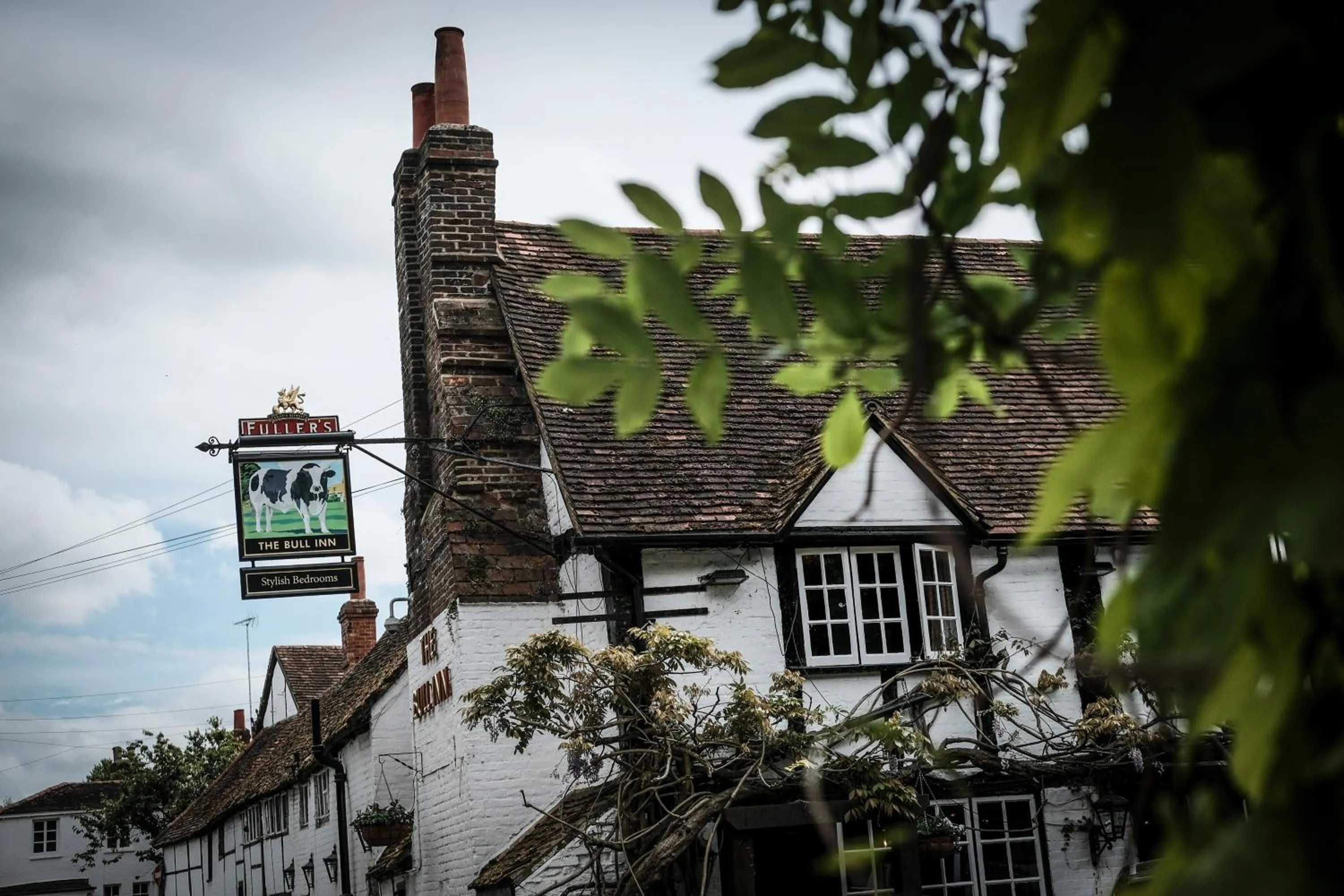 Facade/entrance in Bull Inn