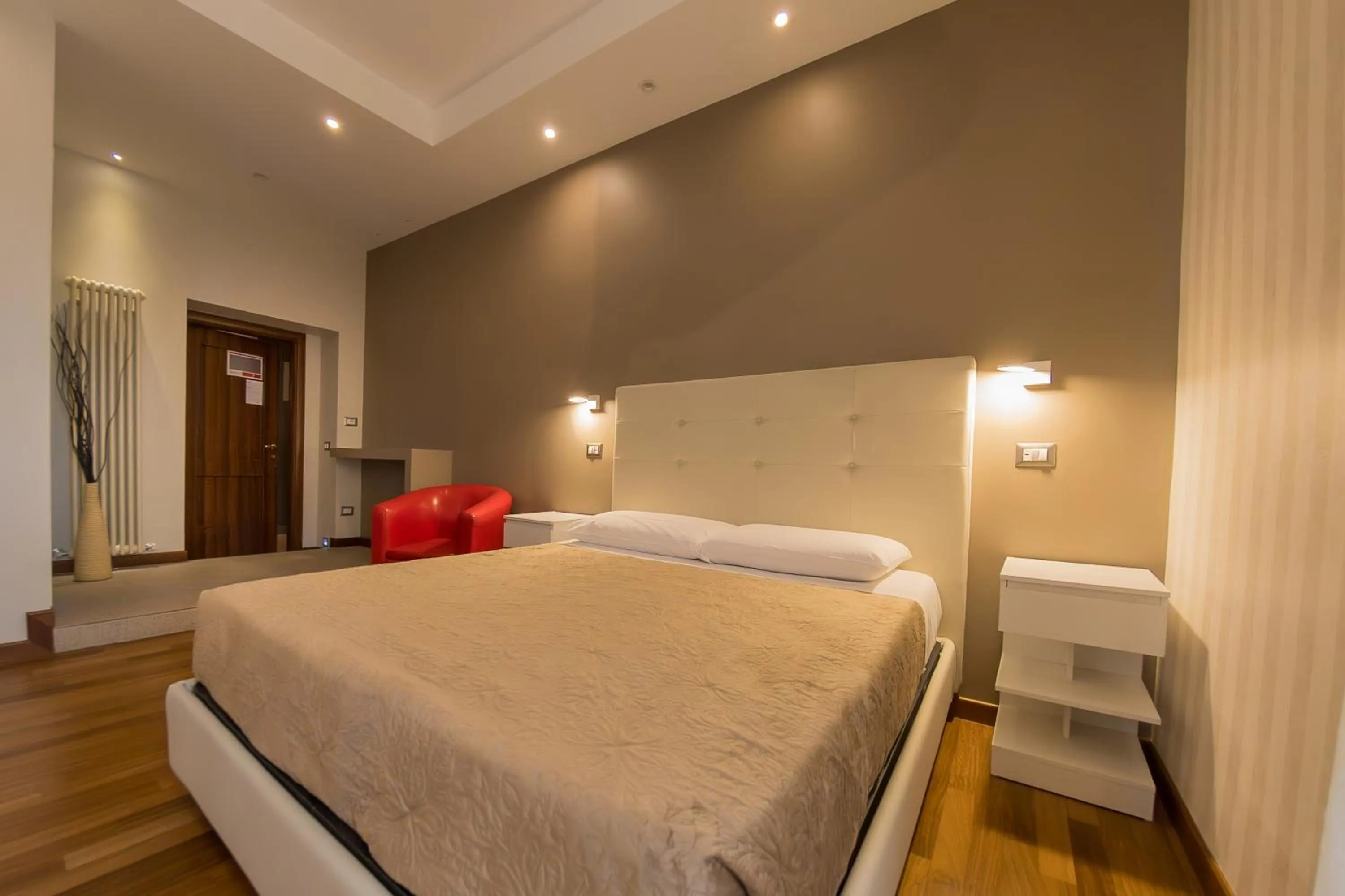 Bed in Borghese Executive Suite