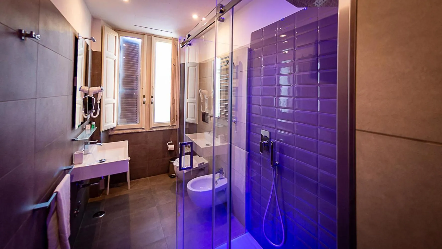 Shower in Borghese Executive Suite