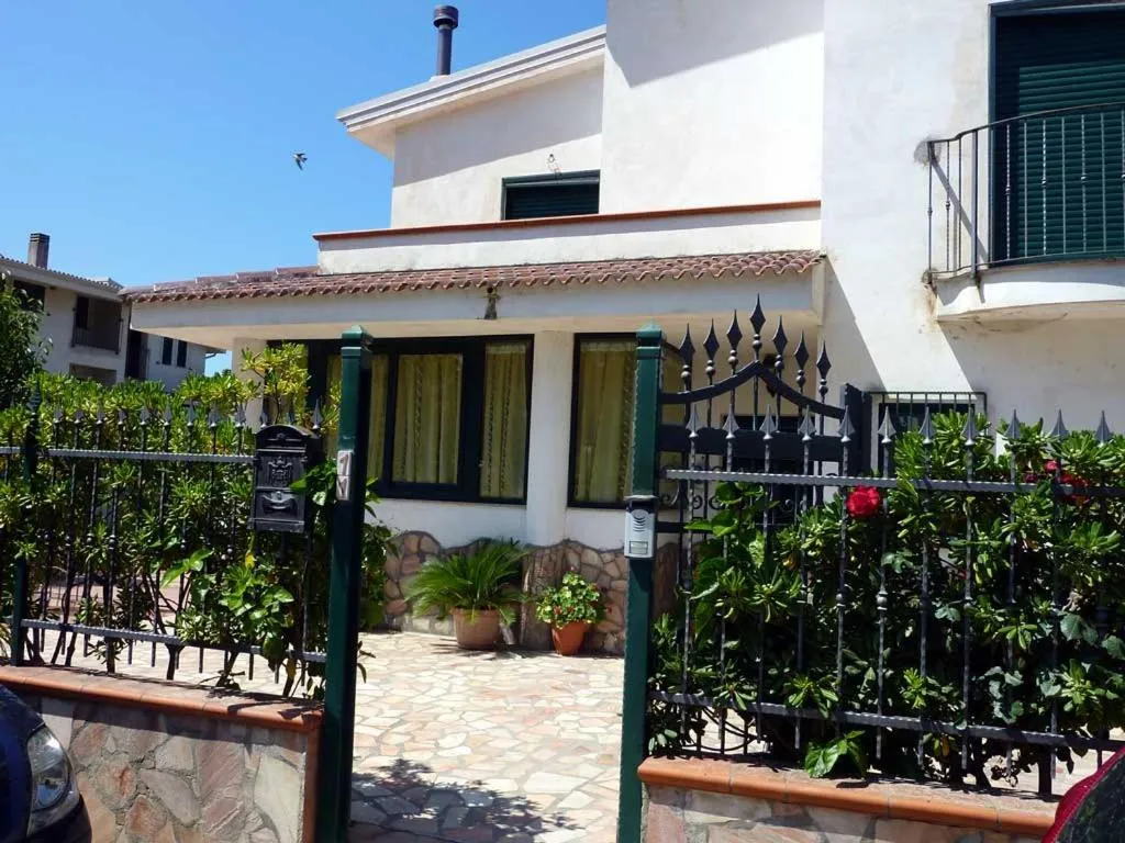 Property building in La Collina