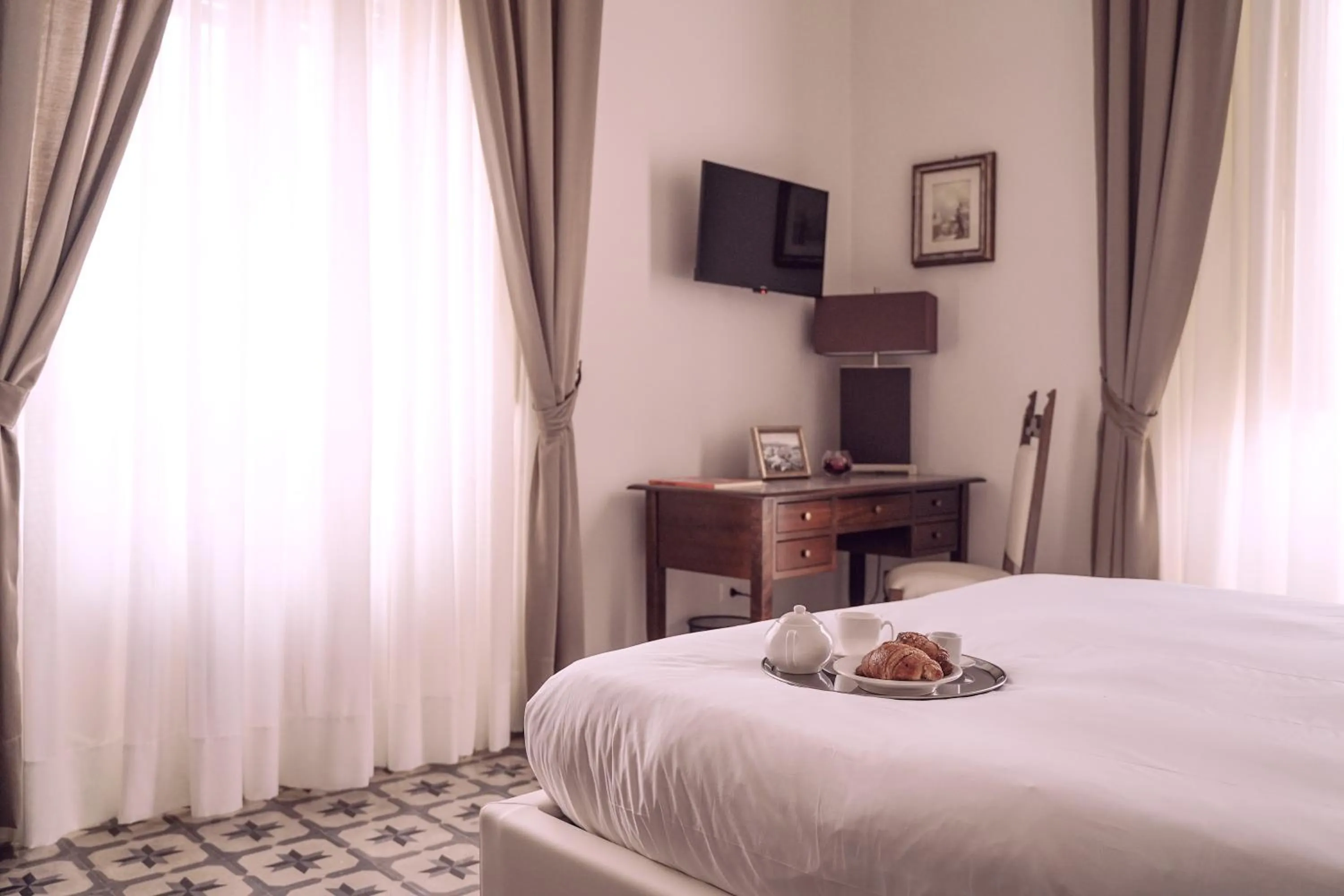 Italian breakfast, Bed in Villa Giordanelli