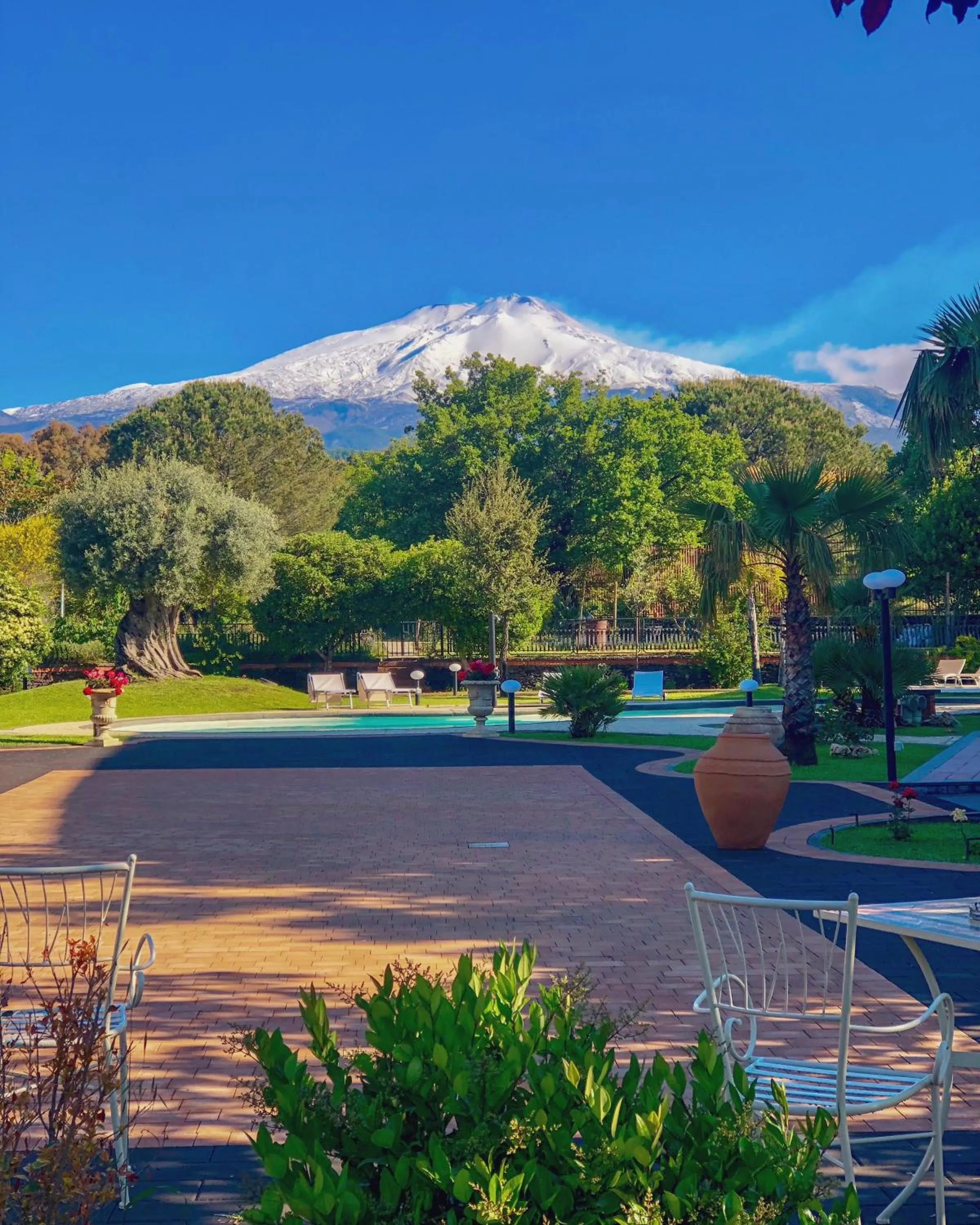 Swimming pool in B&B Blanc Maison Etna Relais & Charme