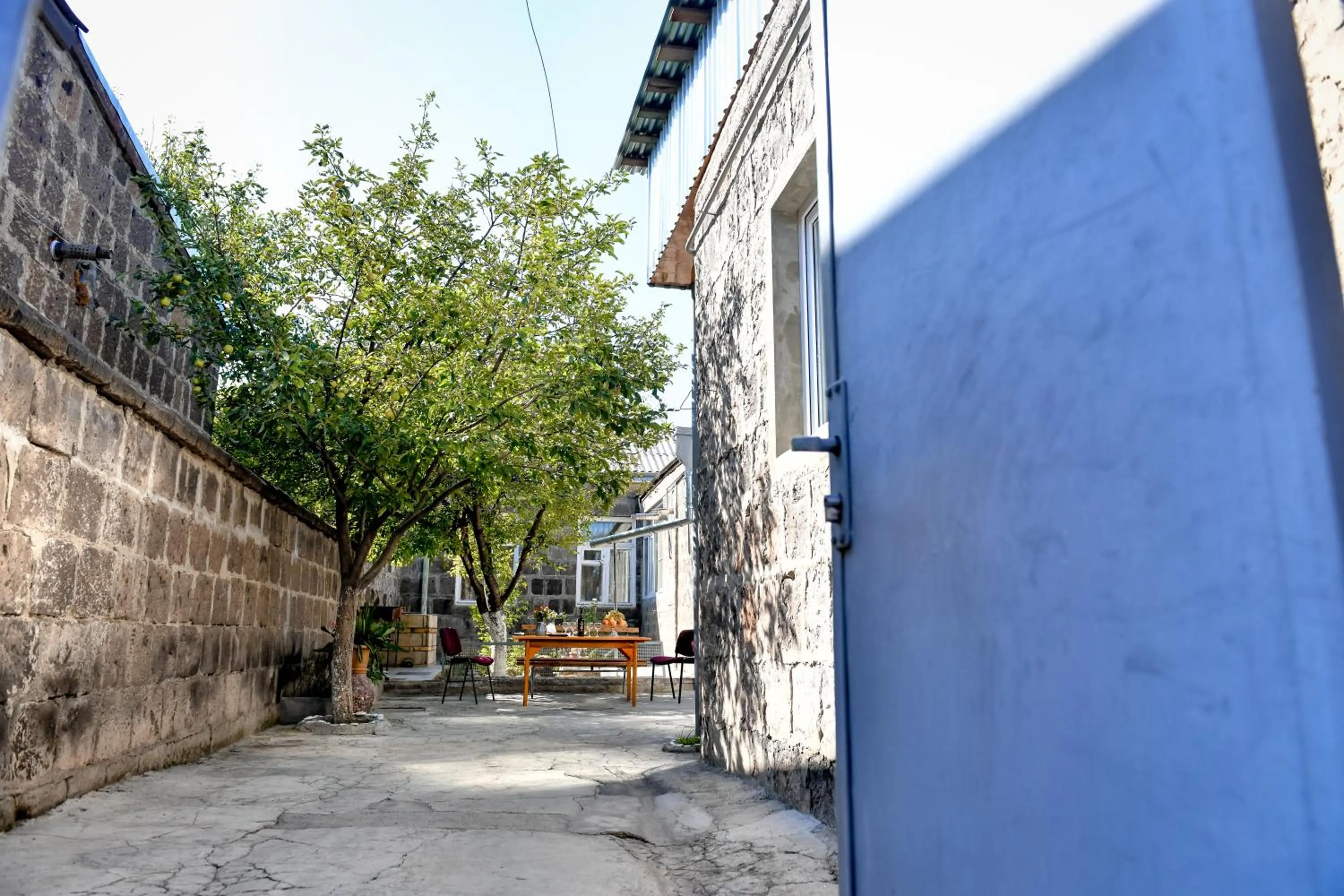 Inner courtyard view in Guest House David's B&B