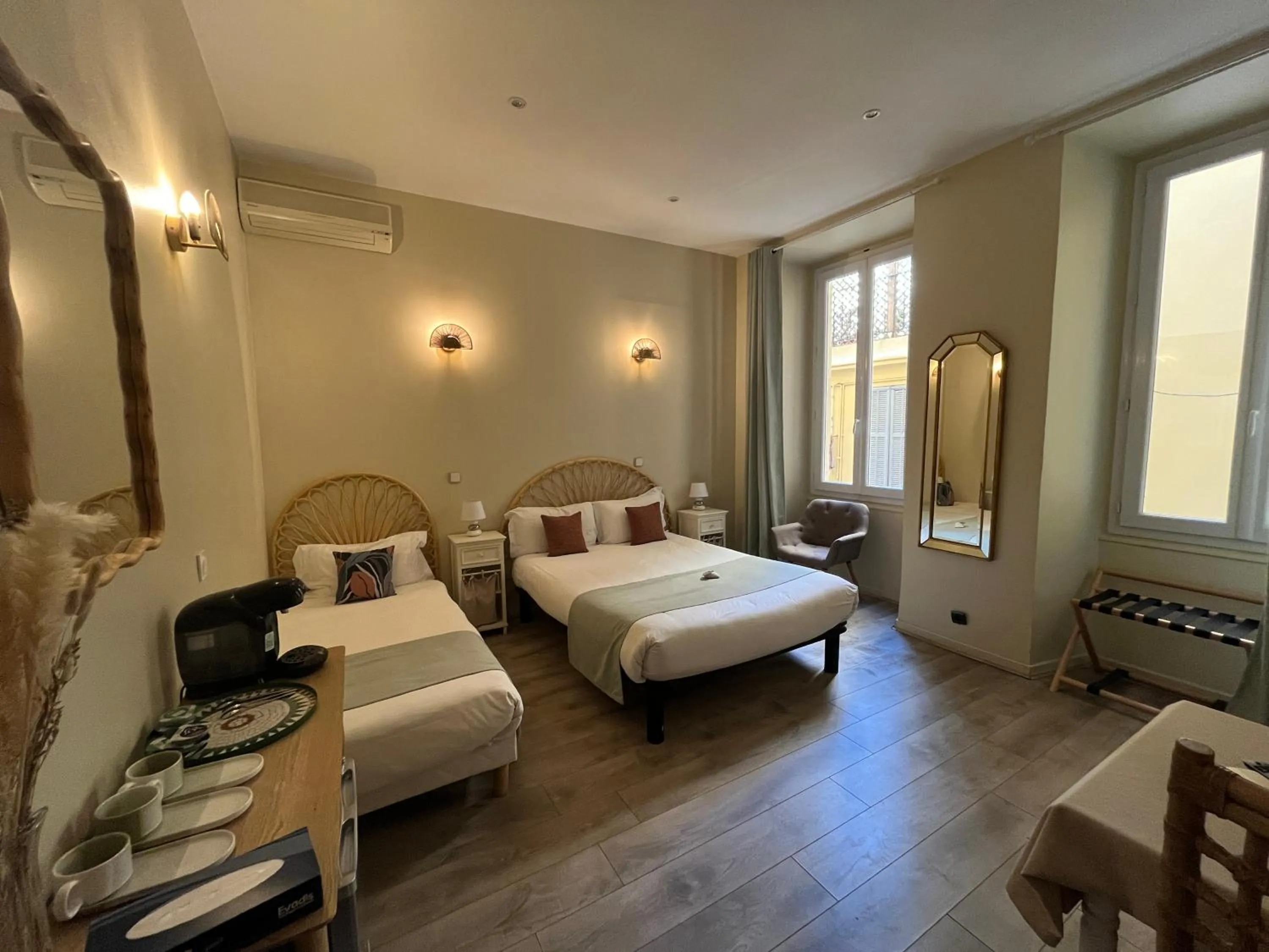 Bedroom, Bed in Nice Garden Hotel