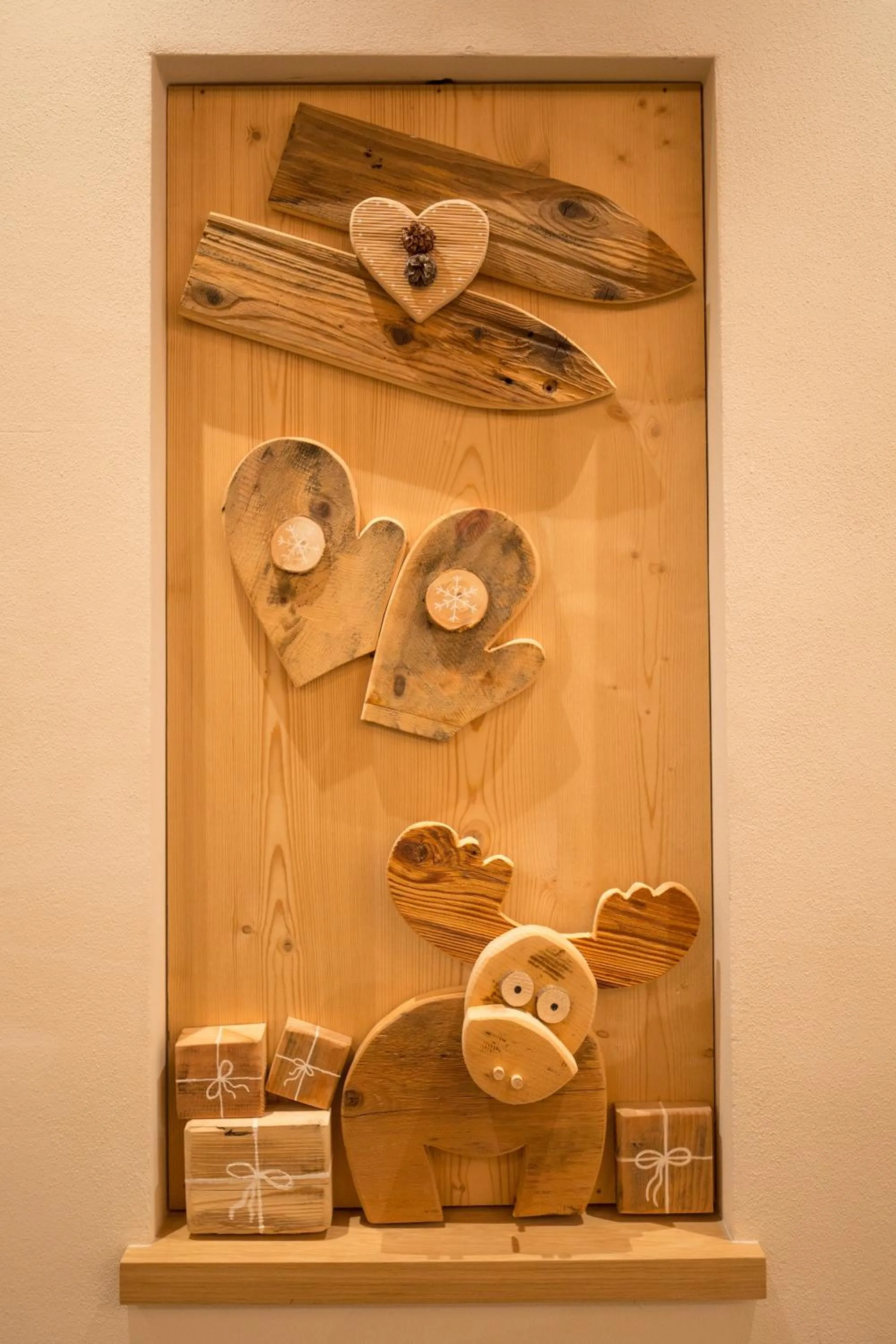 Decorative detail in Chalet Marcora