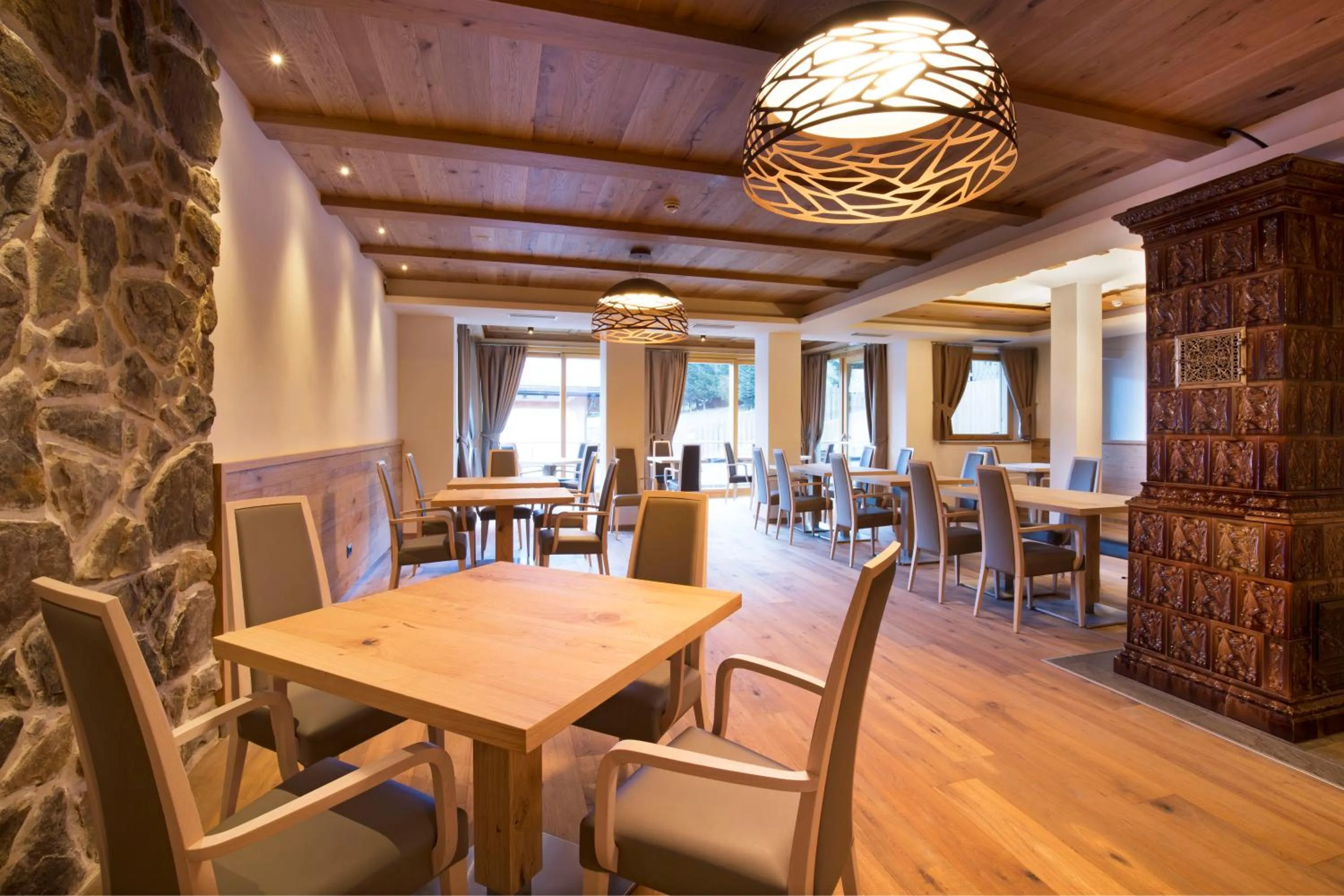 Restaurant/places to eat in Chalet Marcora