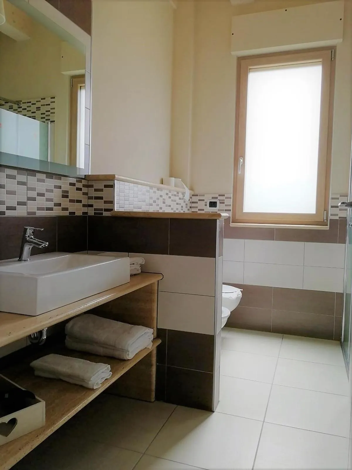 Bathroom, Bed in B & B Le due noci