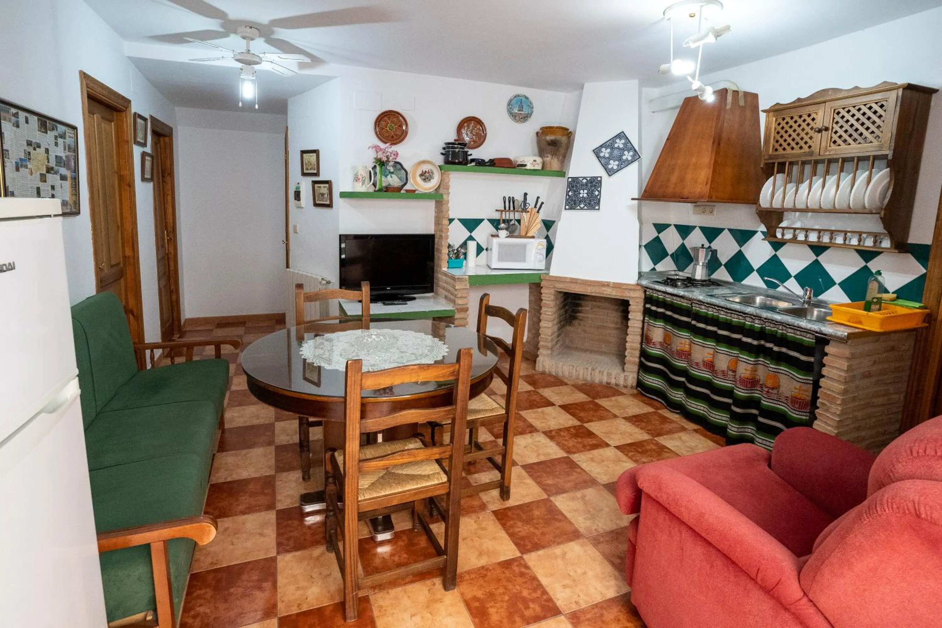 Dining area in APAR. SIERRAGUADALQUIVIR