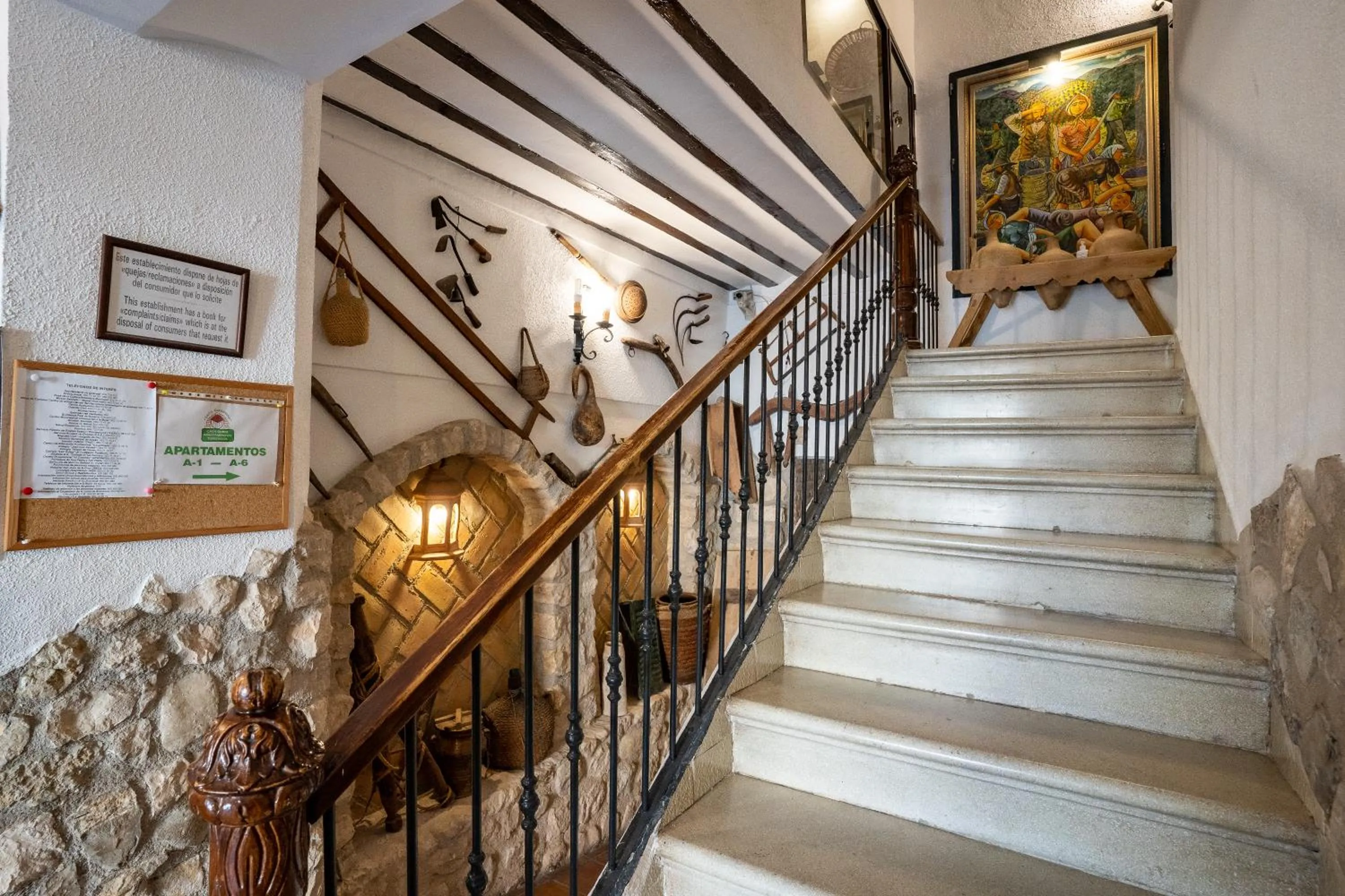 Lobby or reception in APAR. SIERRAGUADALQUIVIR