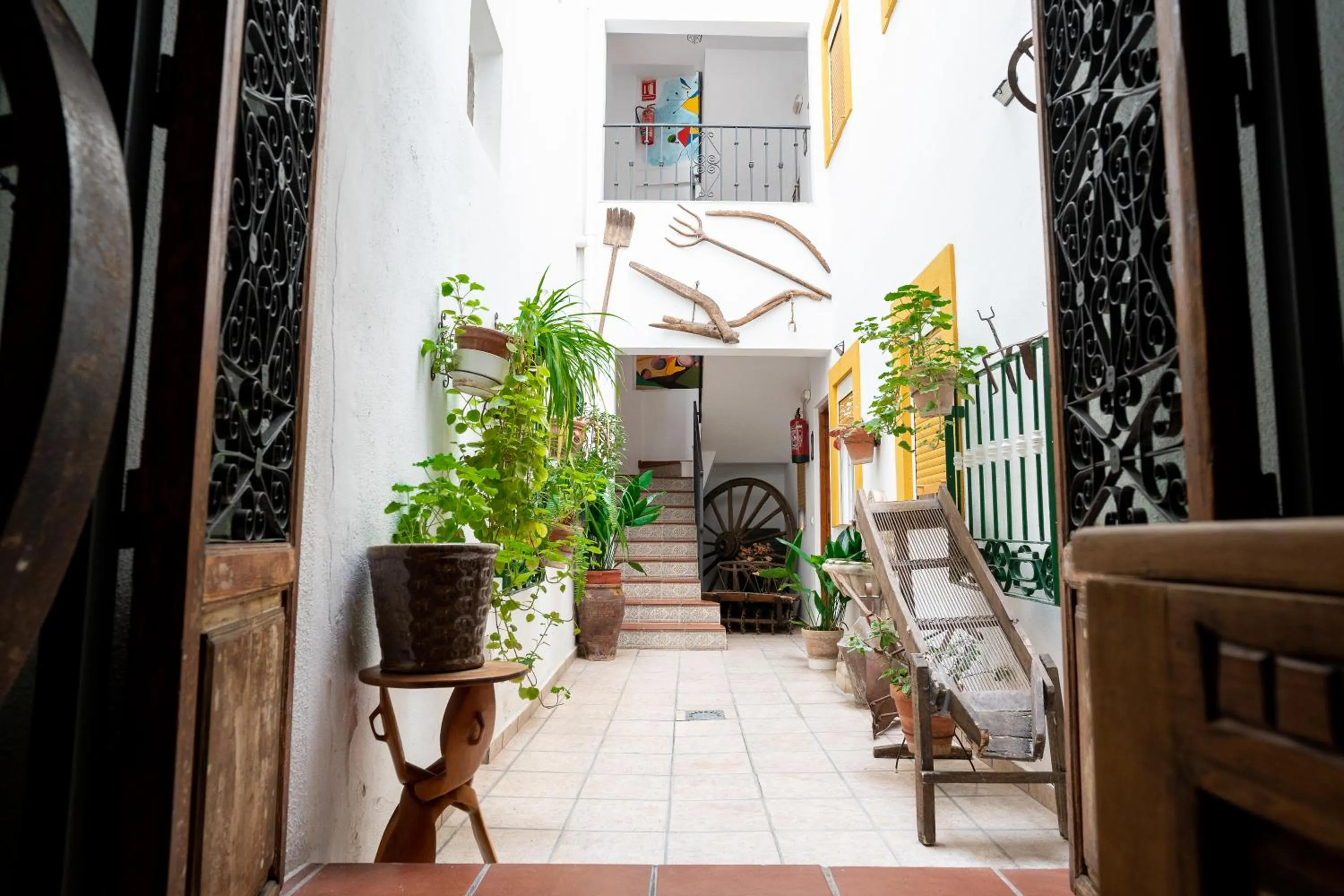 Inner courtyard view in APAR. SIERRAGUADALQUIVIR