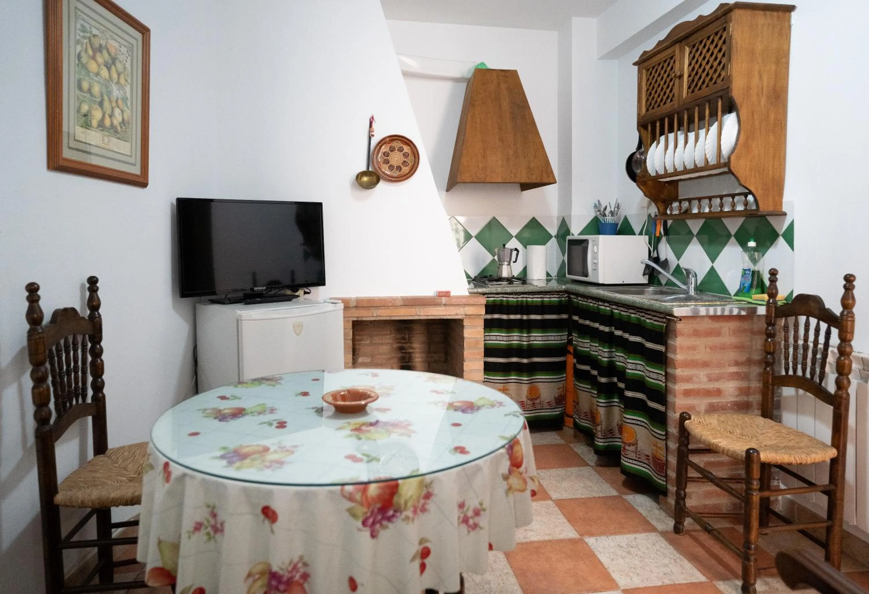 Dining area in APAR. SIERRAGUADALQUIVIR