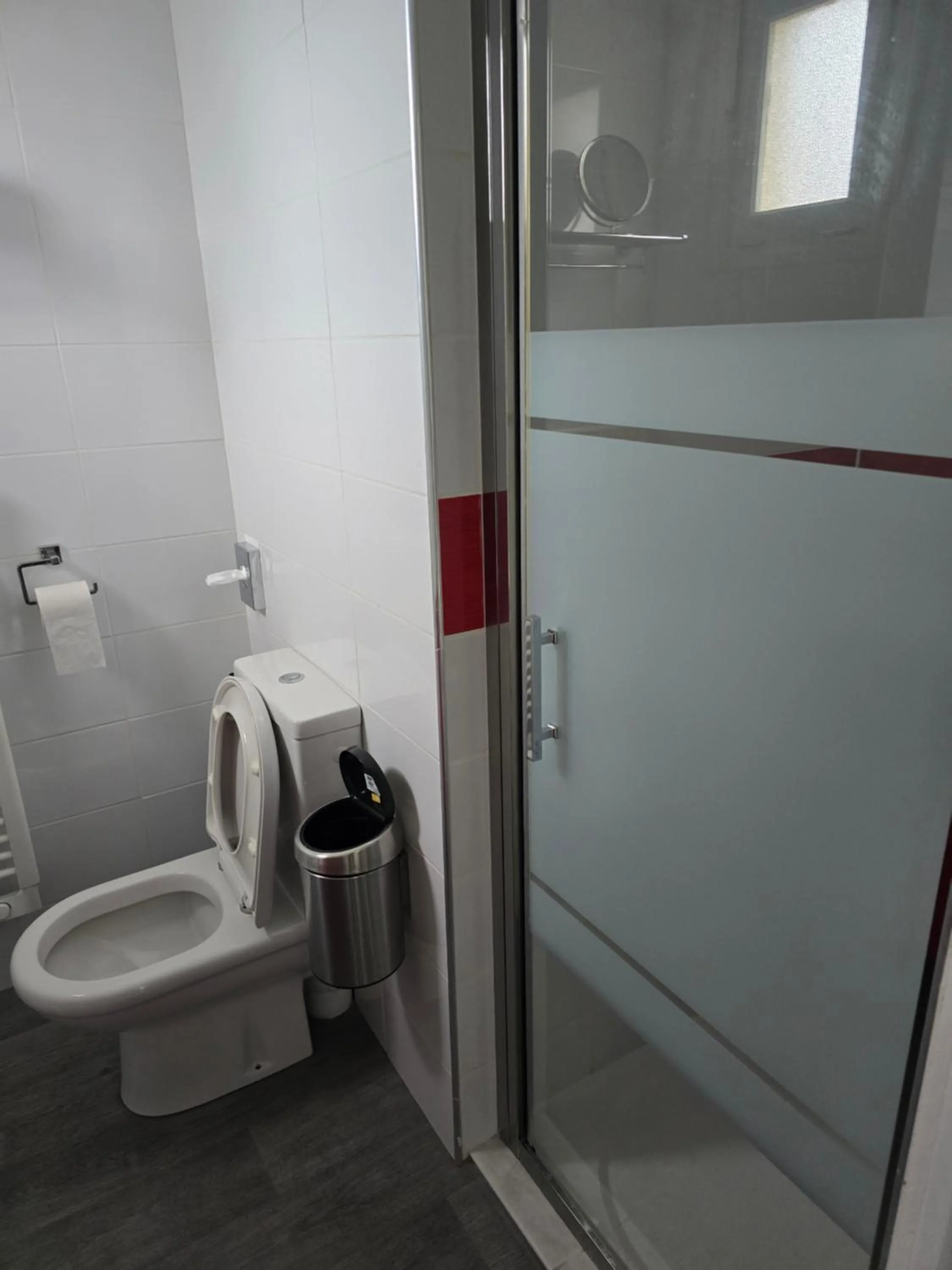 Bathroom in Hôtel L'ideal le Mountbatten