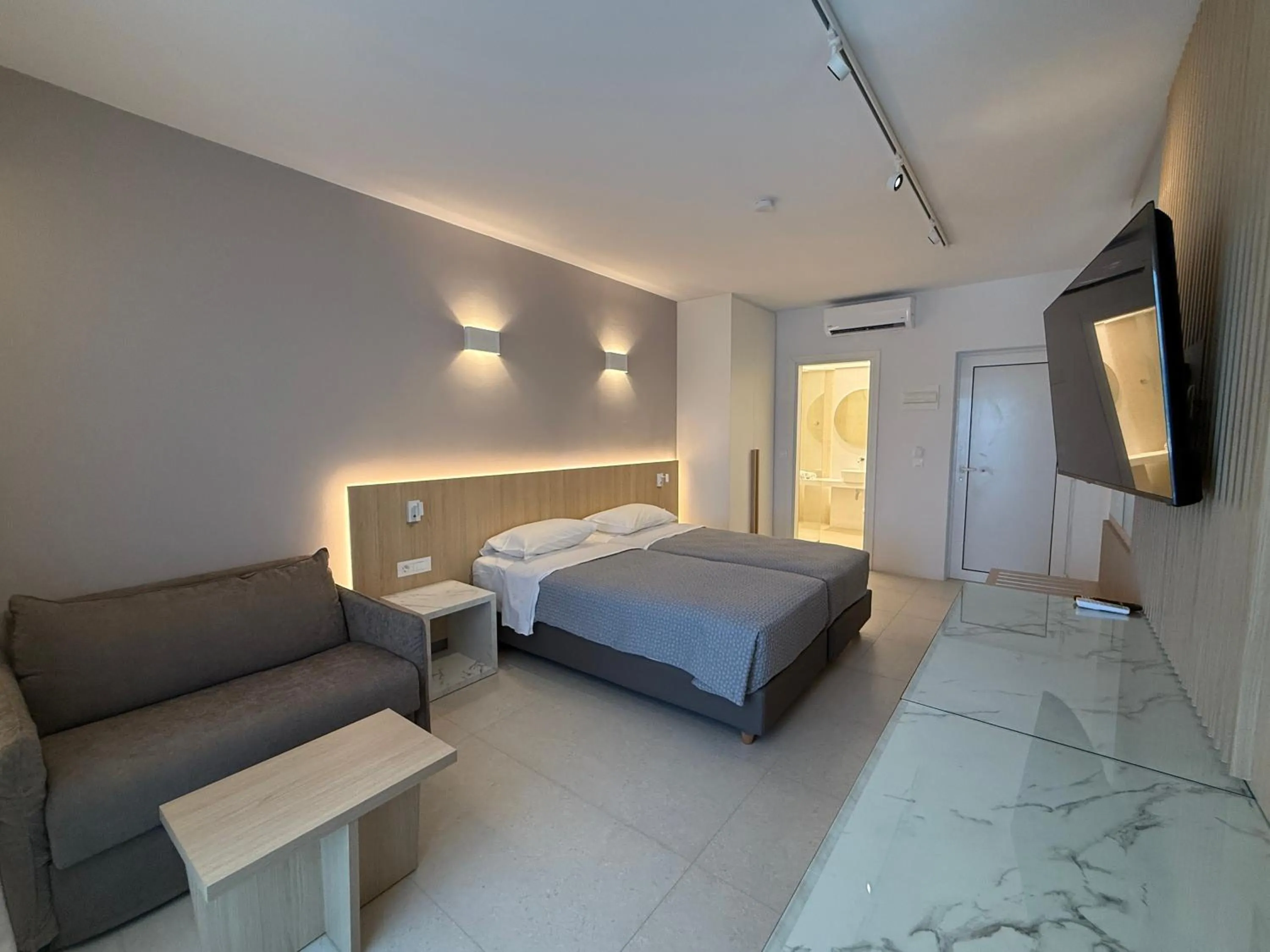 Bedroom, Bed in Kos Palace