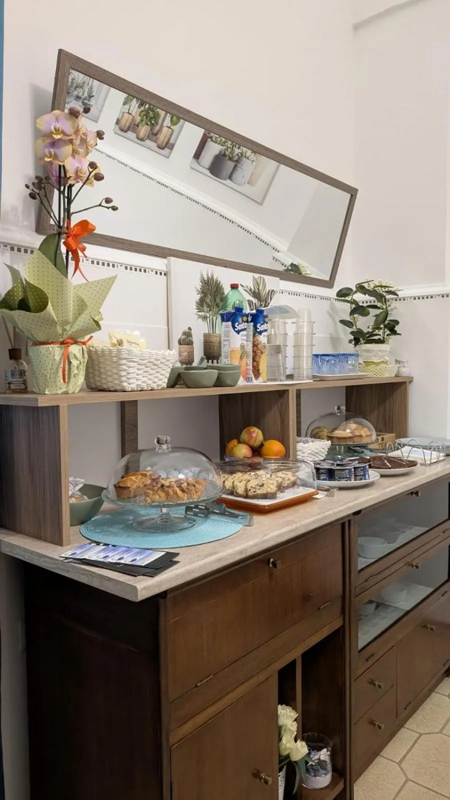 Buffet breakfast in B&B Corte Regina Esther