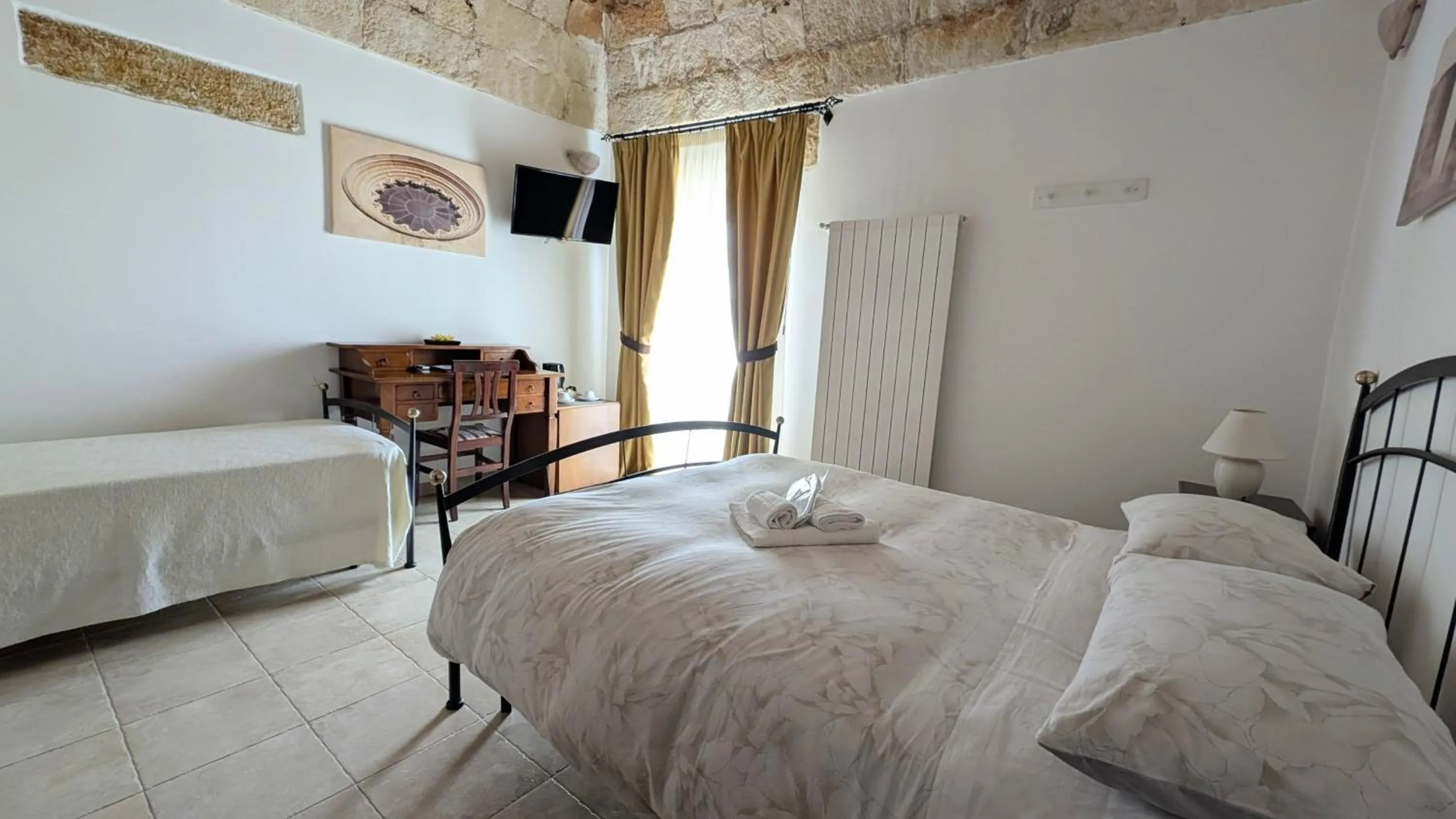 Bedroom, Bed in B&B Corte Regina Esther