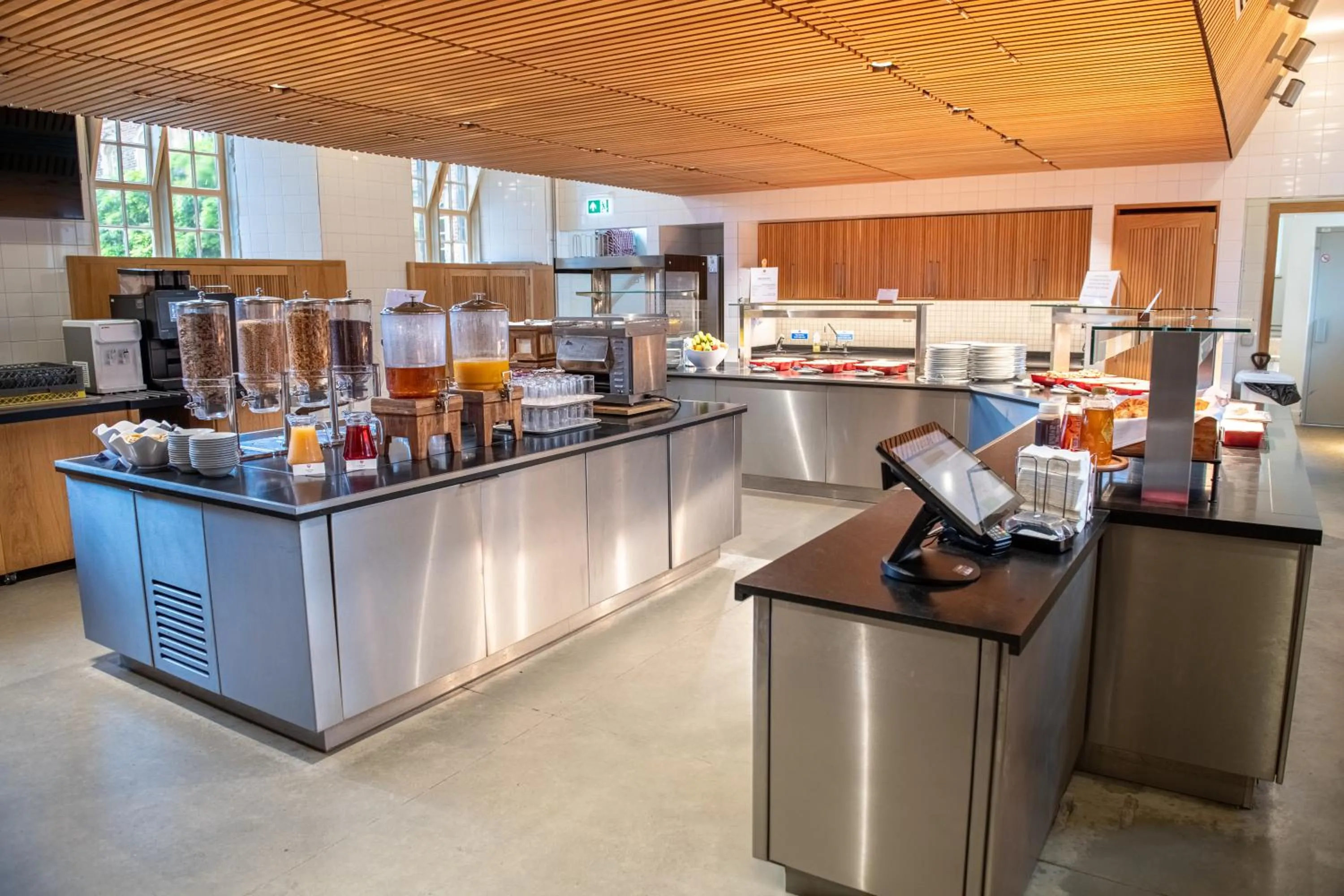 Breakfast in West Court- Jesus College