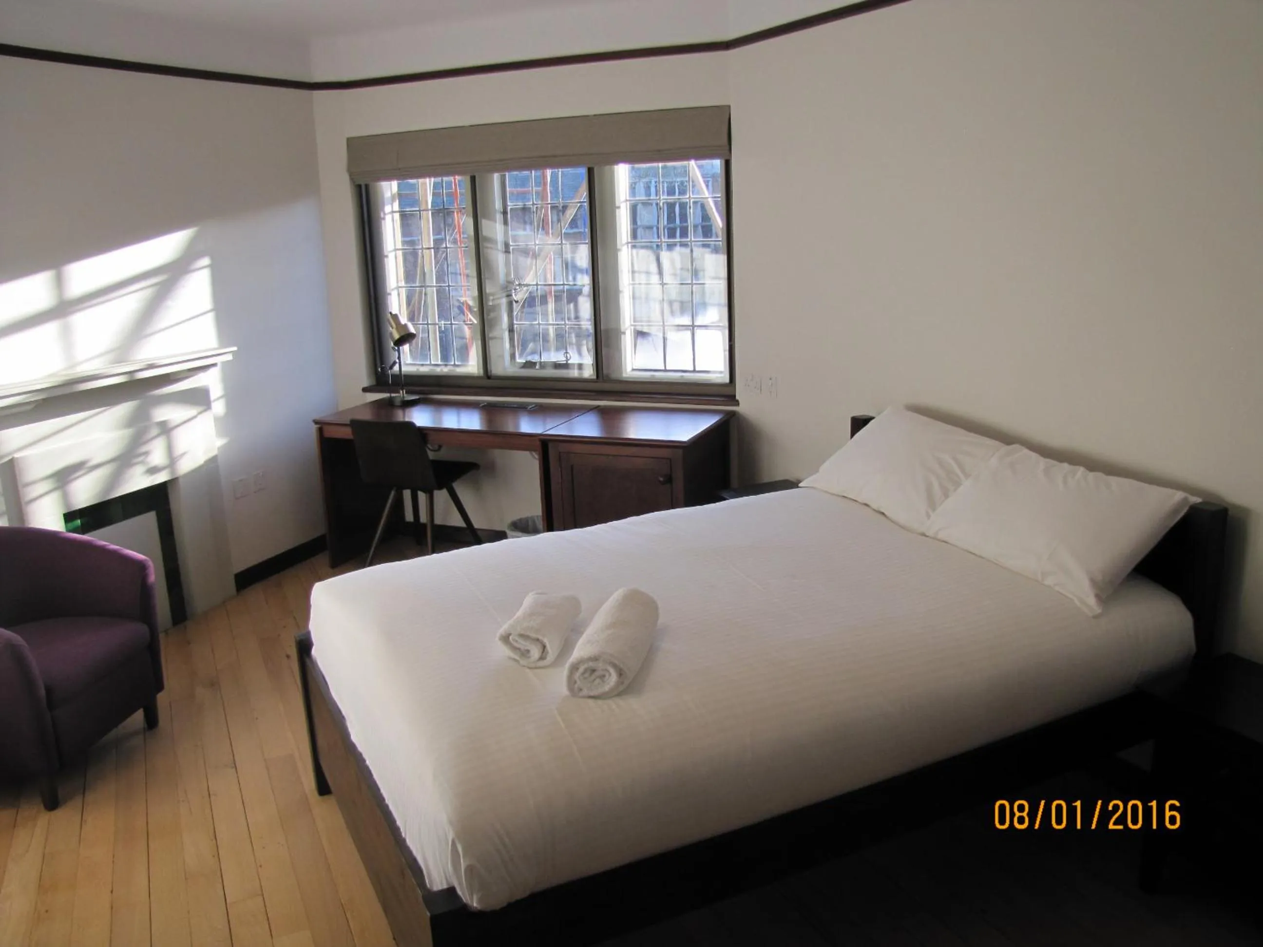 TV and multimedia, Bed in West Court- Jesus College