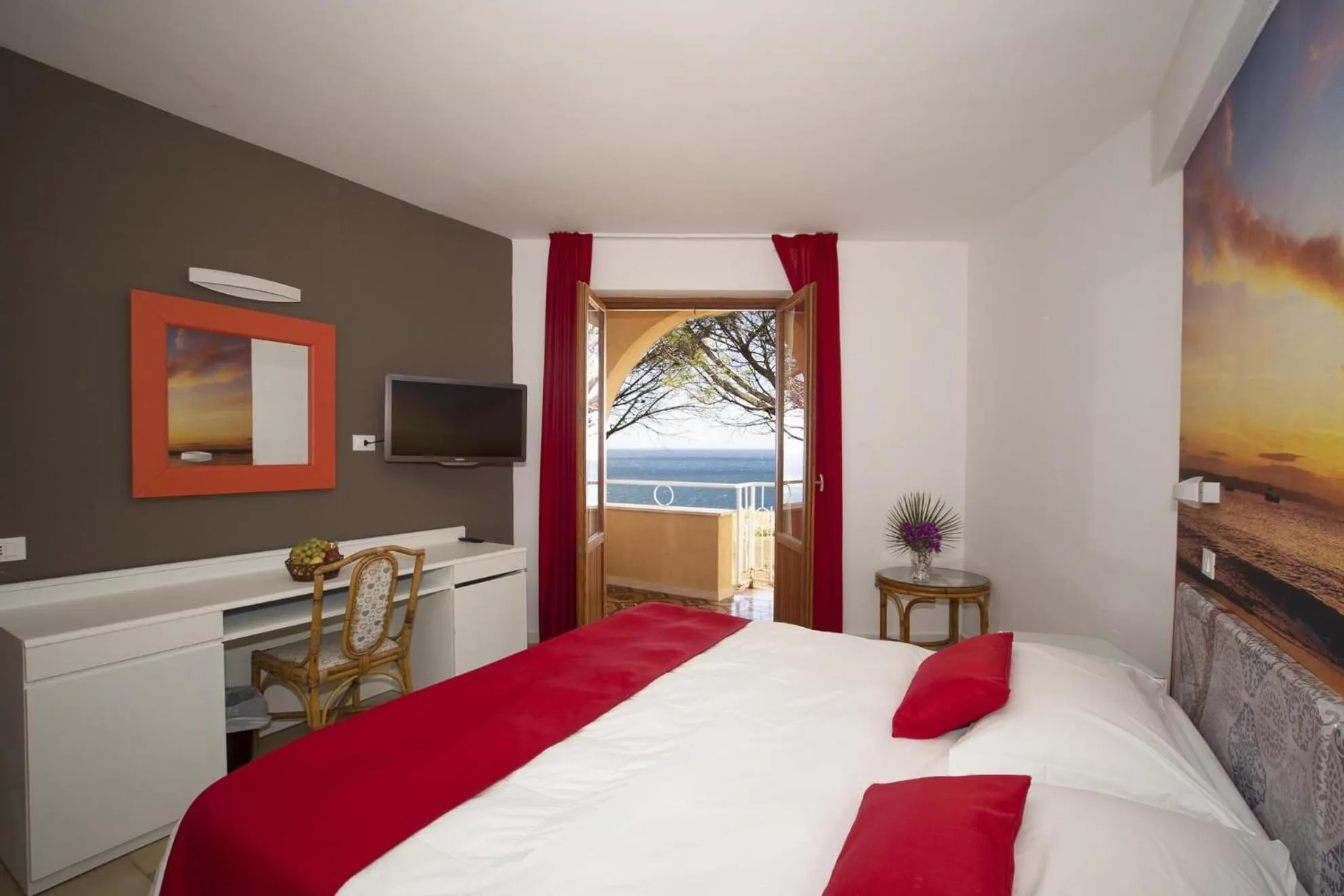 Photo of the whole room in Perla Del Golfo Resort