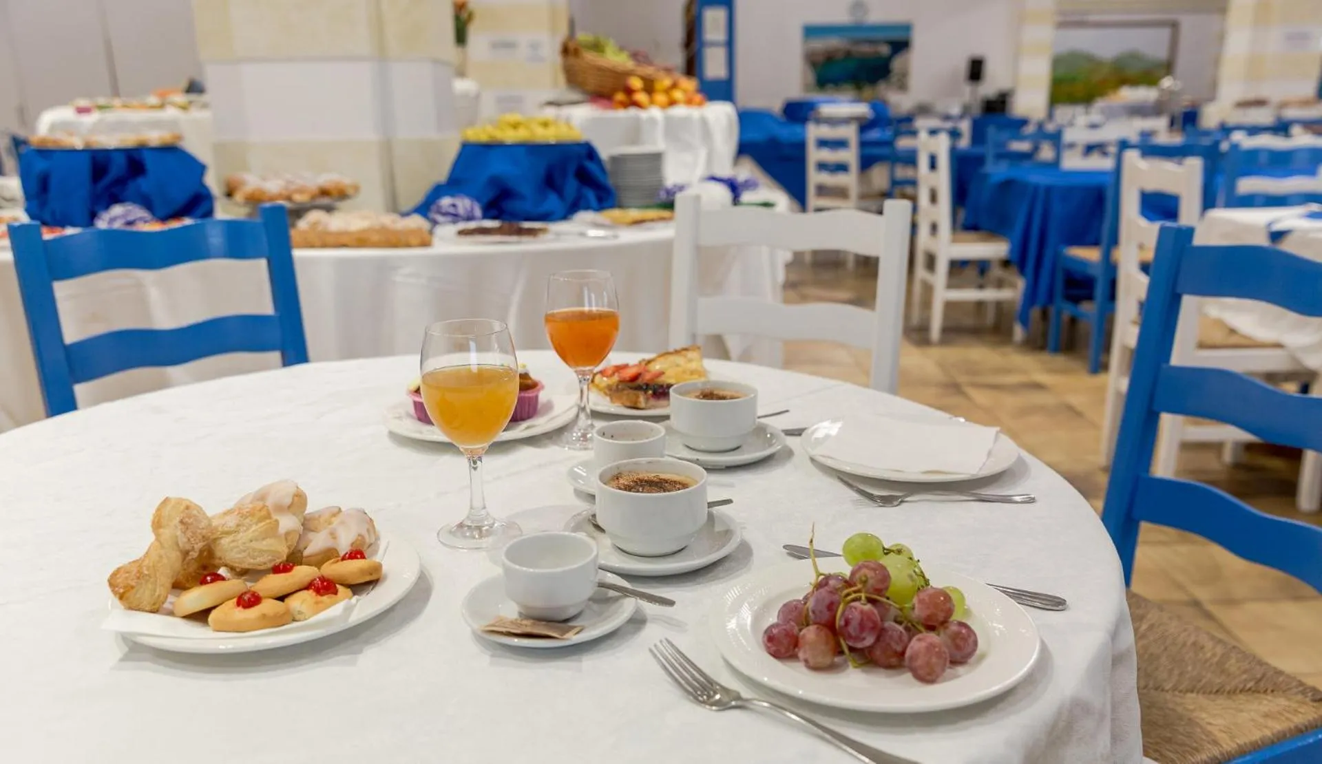 Breakfast in Perla Del Golfo Resort