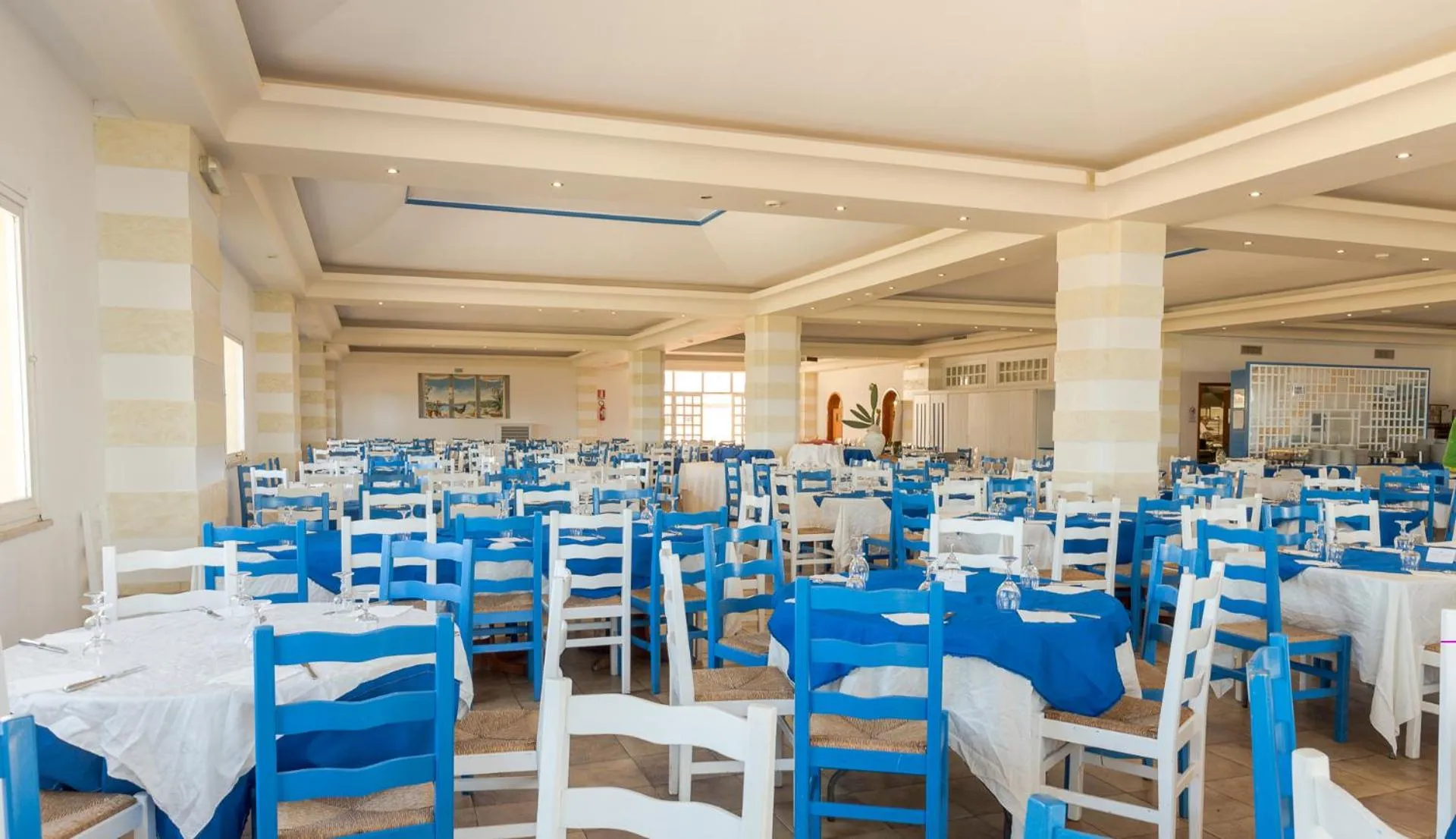 Restaurant/places to eat in Perla Del Golfo Resort