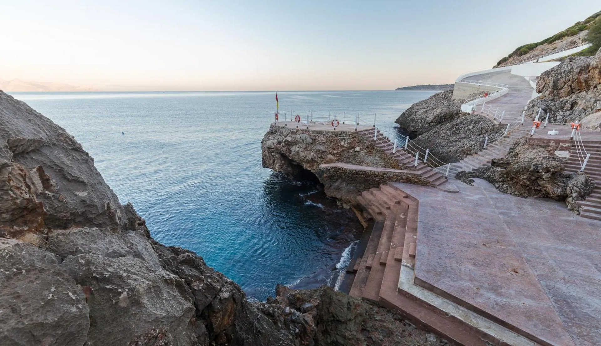 Sea view in Perla Del Golfo Resort