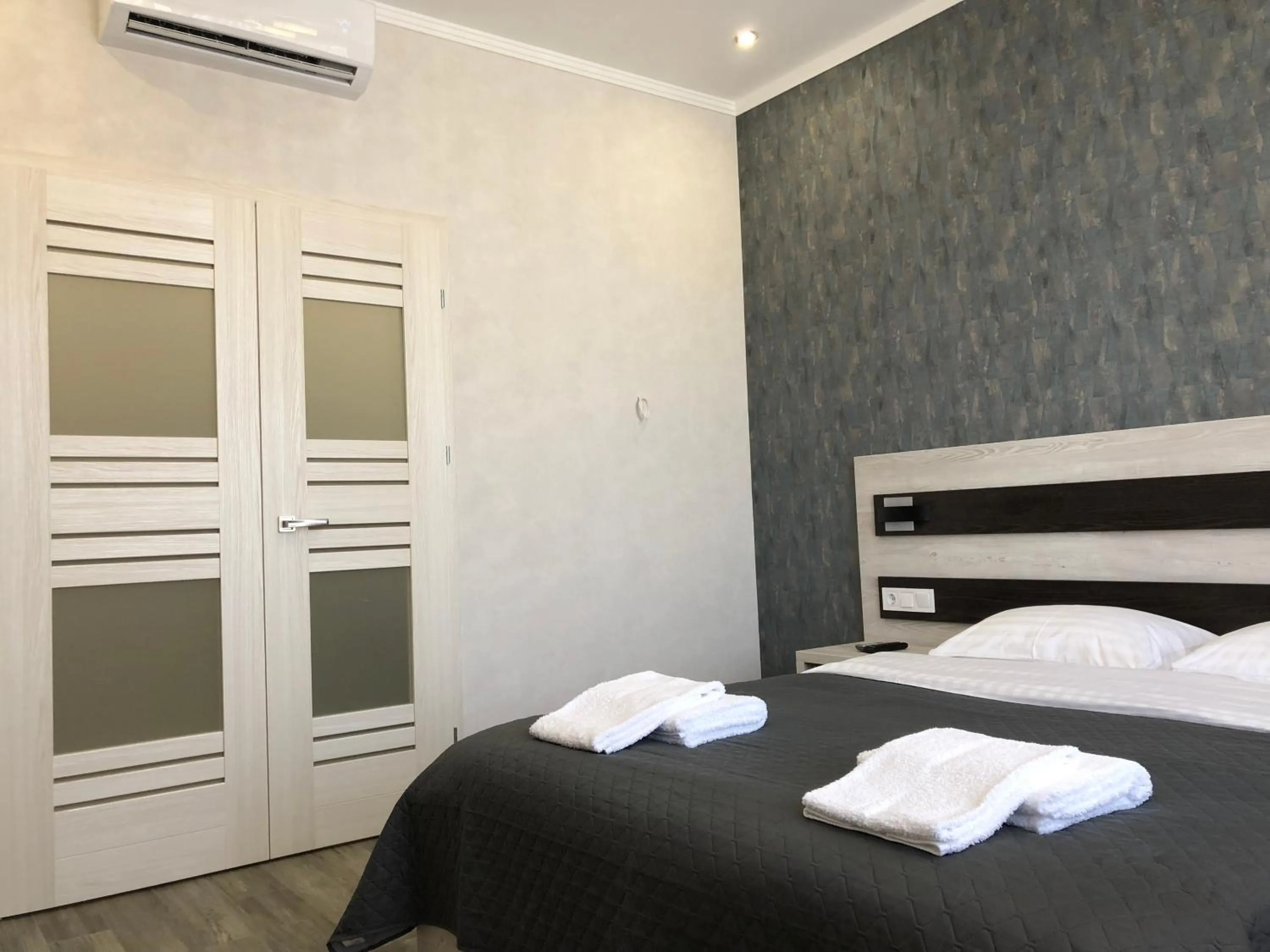 Bed in The Rooms Apart