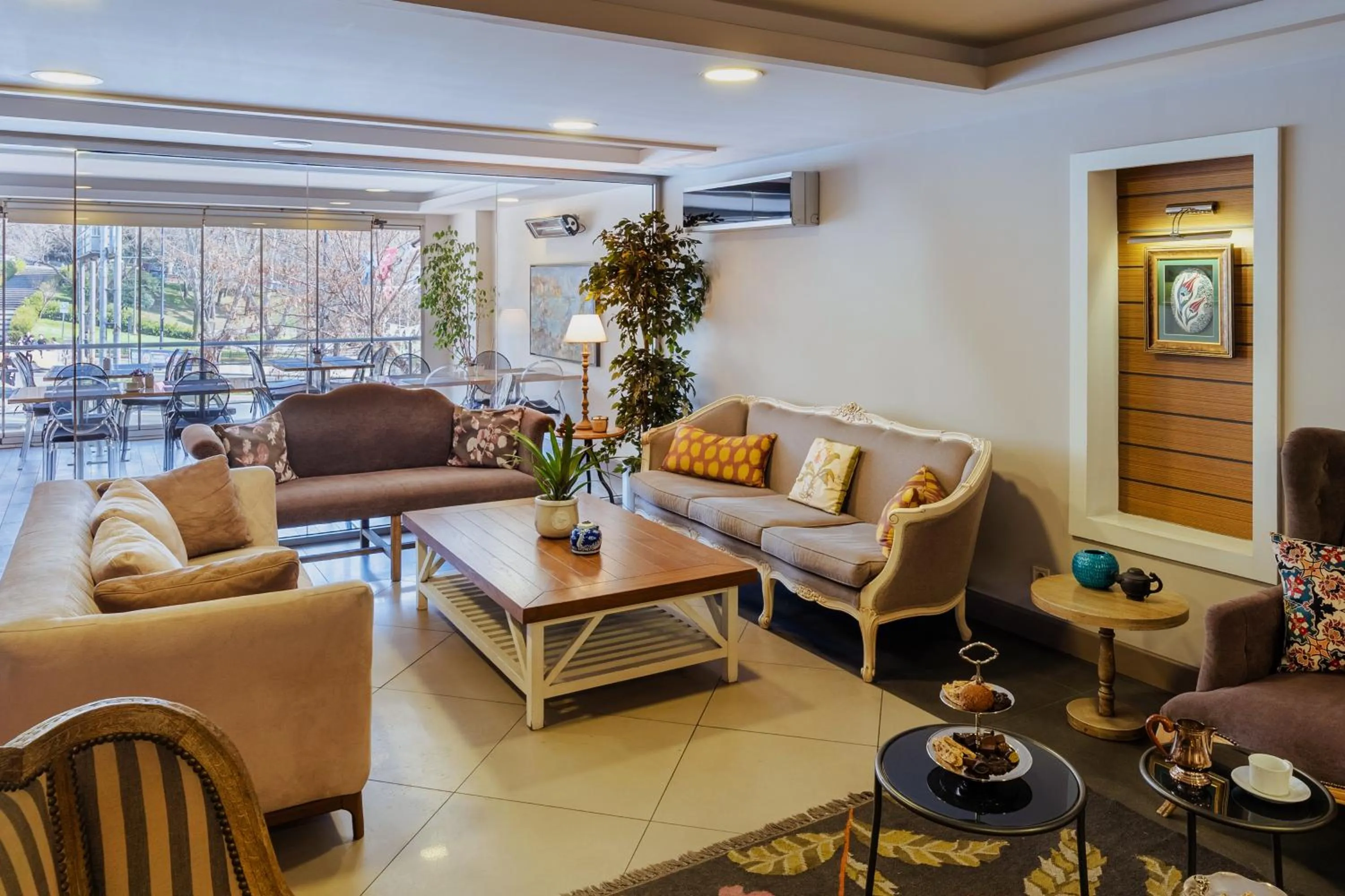 Seating area in Cheya Beşiktaş Istanbul Bosphorus City Center Hotel & Suites