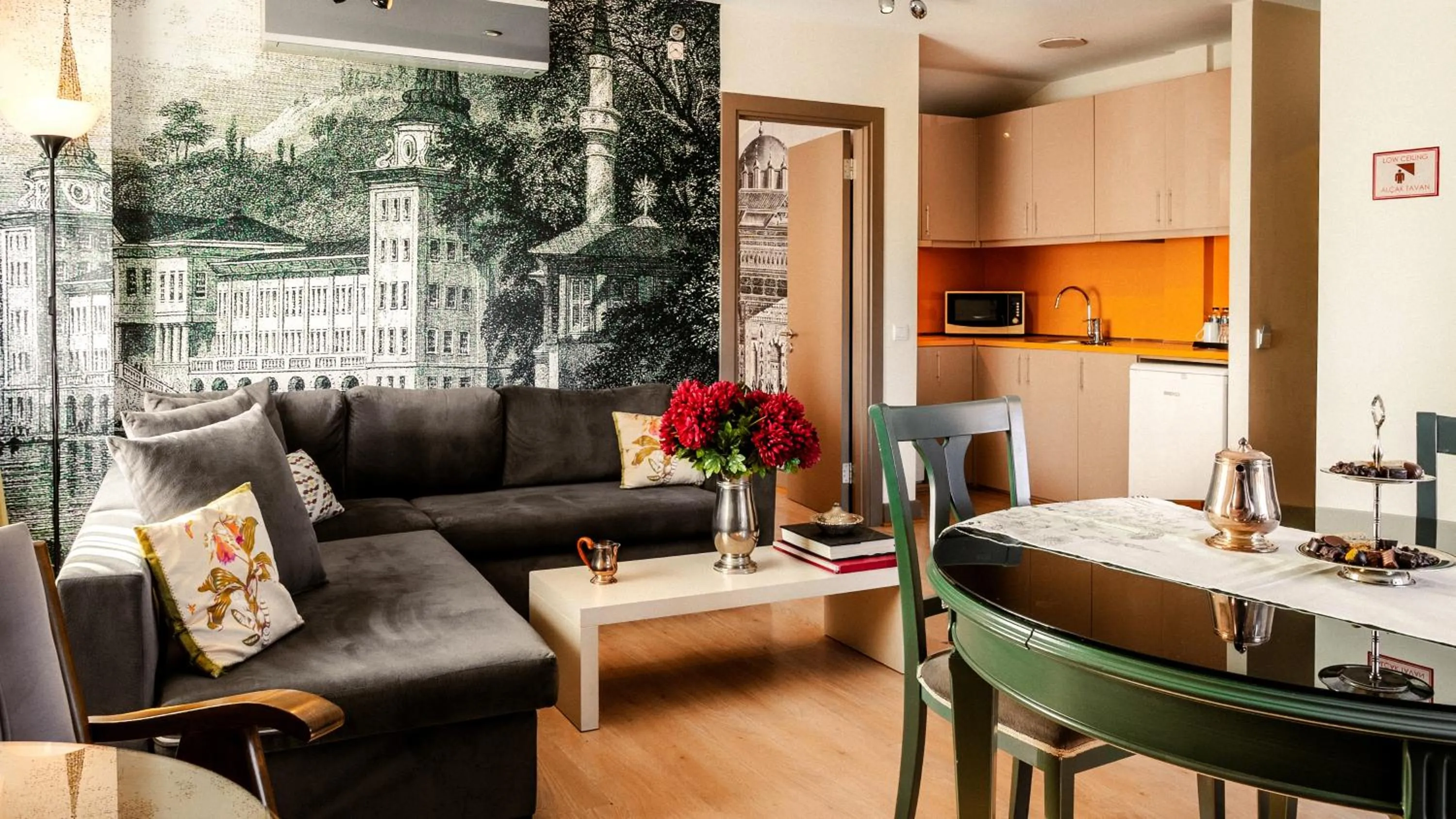 Living room in Cheya Beşiktaş Istanbul Bosphorus City Center Hotel & Suites