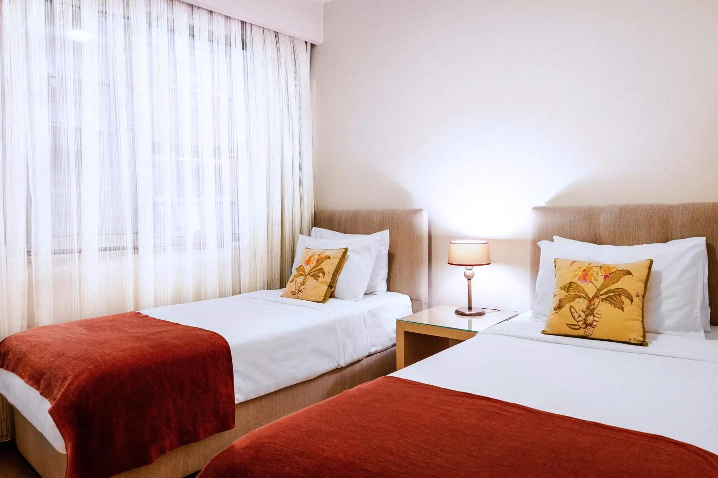 Bed in Cheya Beşiktaş Istanbul Bosphorus City Center Hotel & Suites