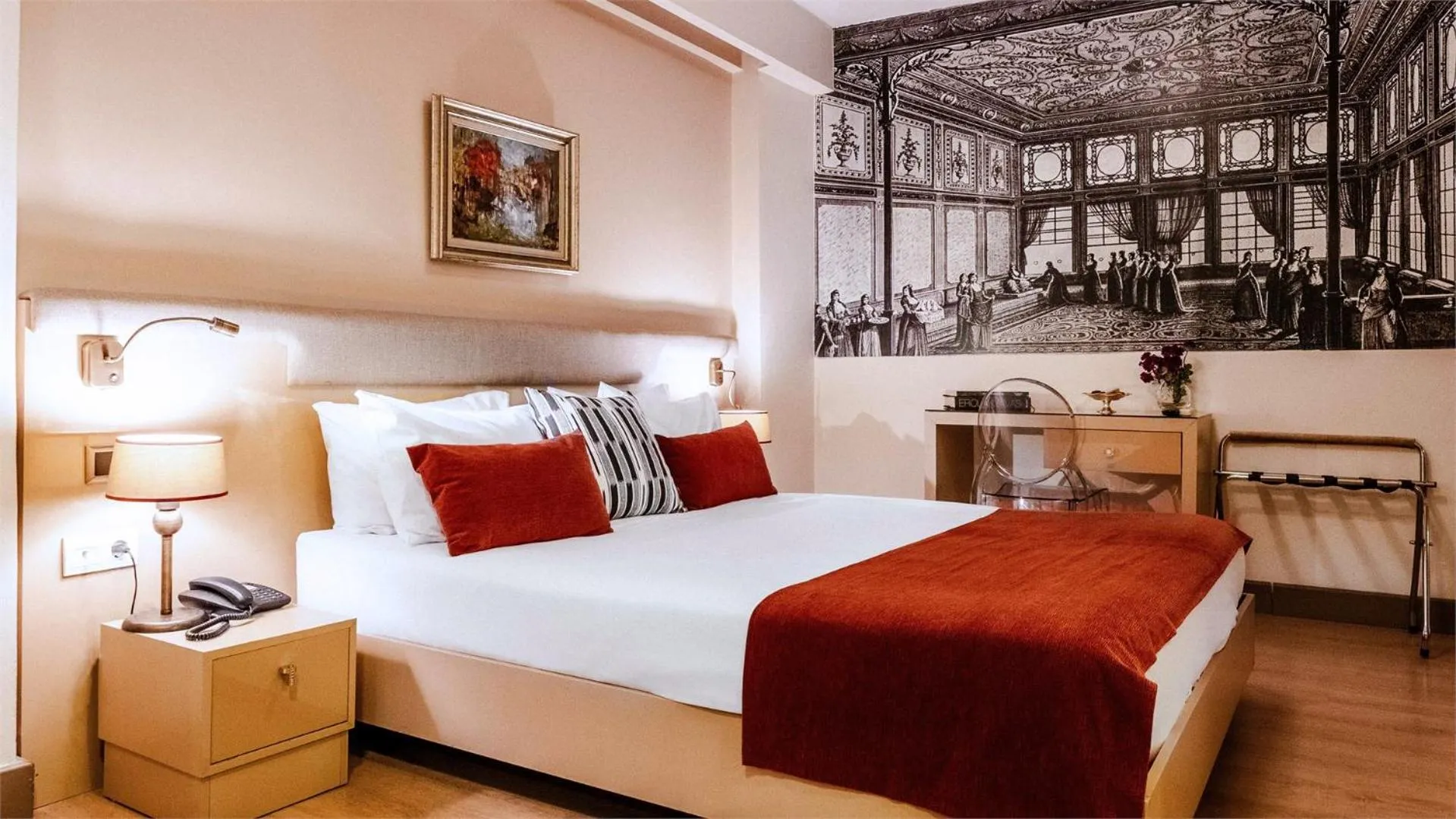 Bed in Cheya Beşiktaş Istanbul Bosphorus City Center Hotel & Suites