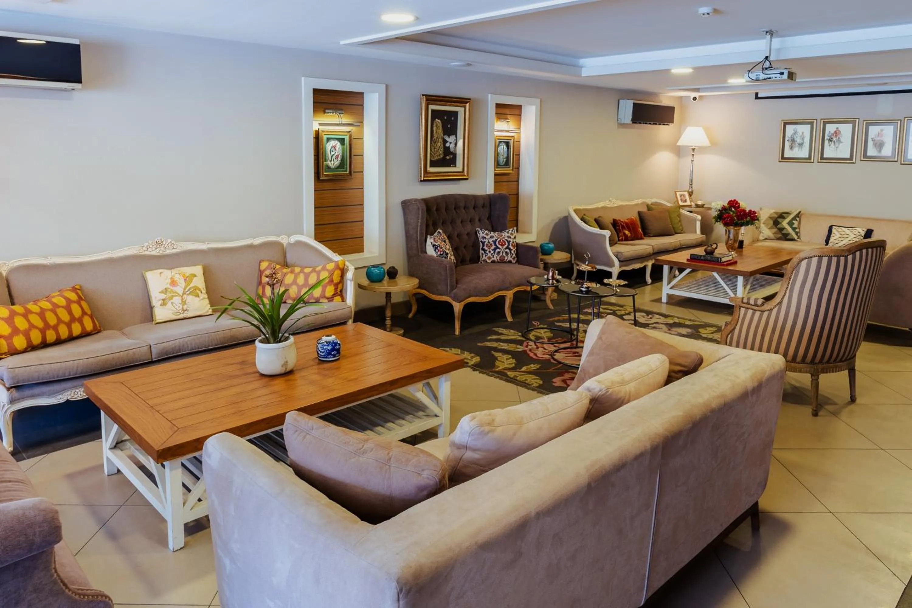 Seating area in Cheya Beşiktaş Istanbul Bosphorus City Center Hotel & Suites