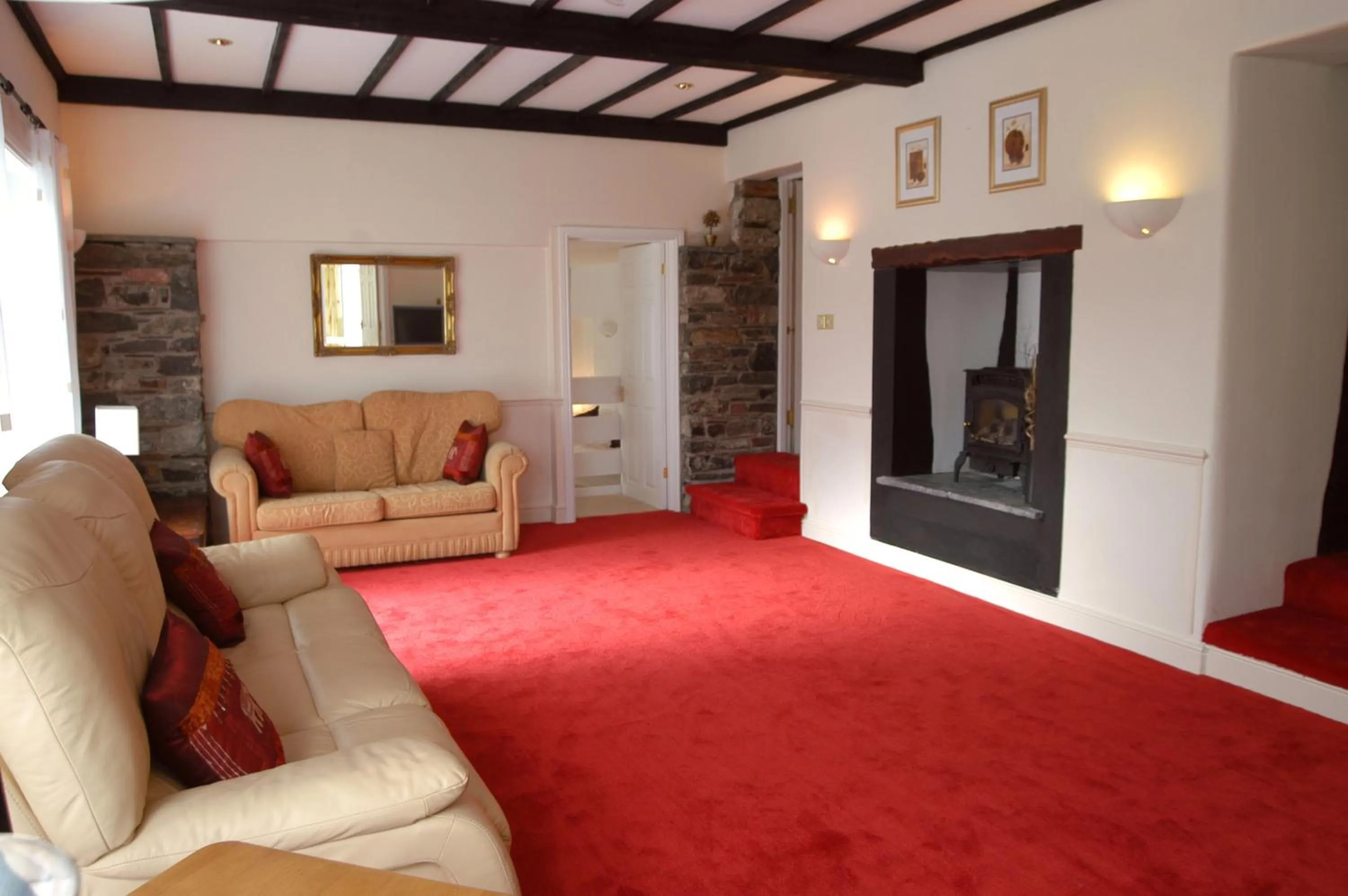 Living room in Embleton Spa Hotel & Apartments