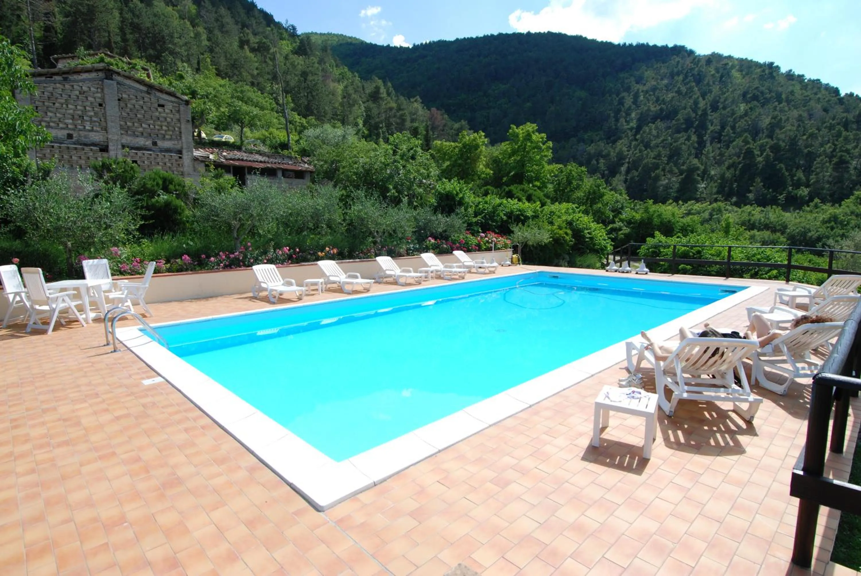 Pool view in L'Oasi