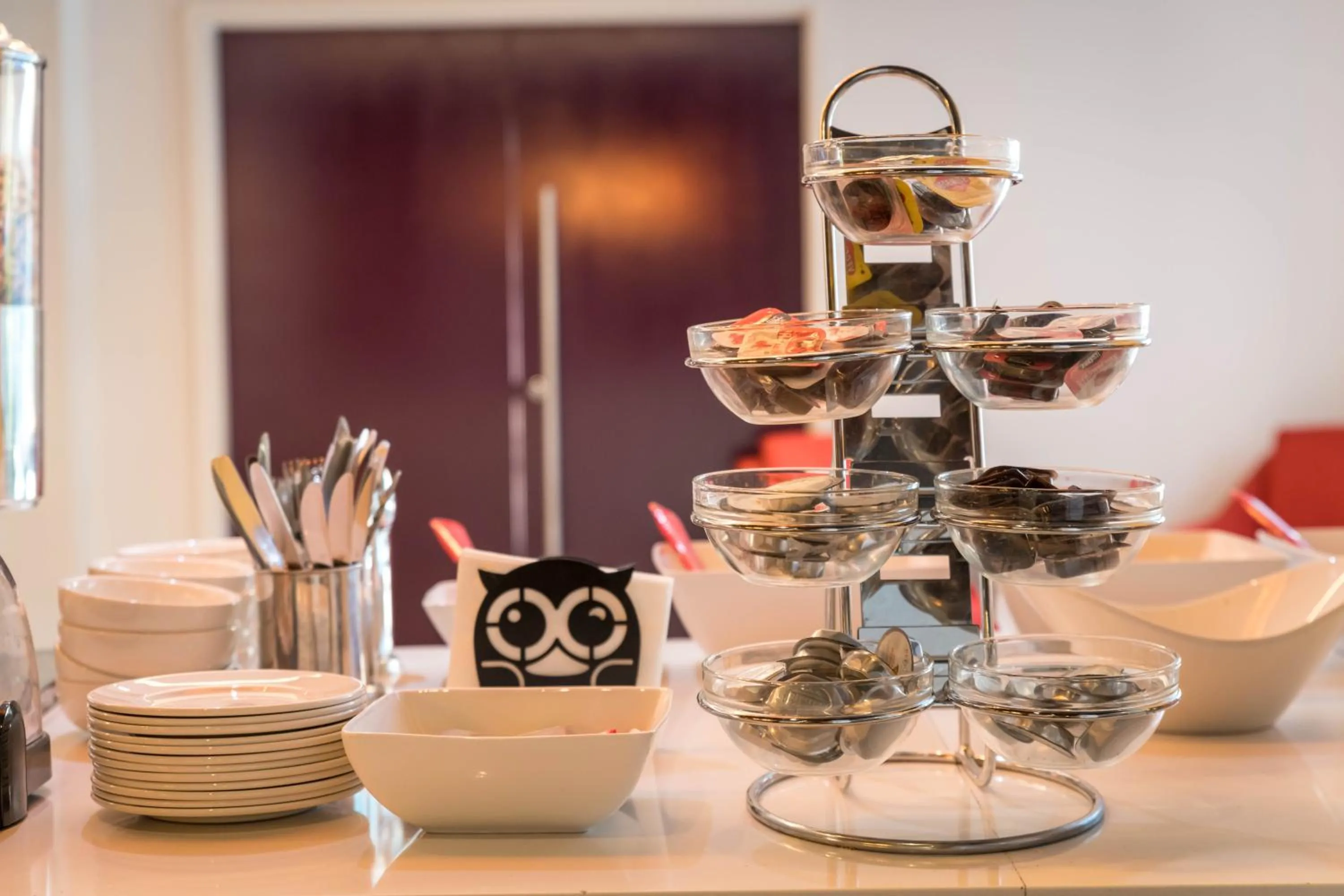 Buffet breakfast in Royal Pacific Hotel