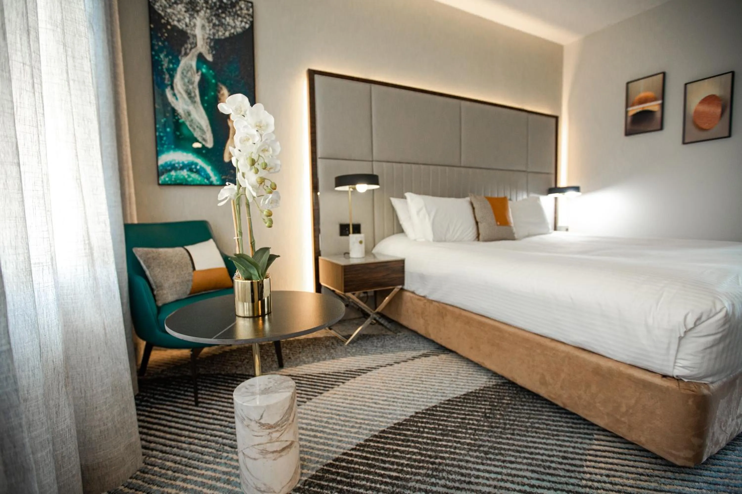 Bedroom, Bed in Royal Pacific Hotel