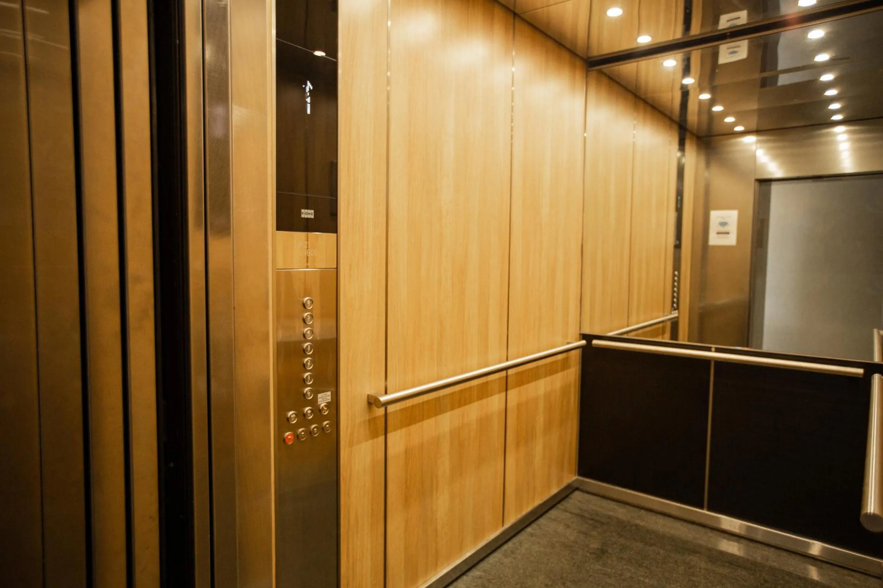 Area and facilities in Royal Pacific Hotel