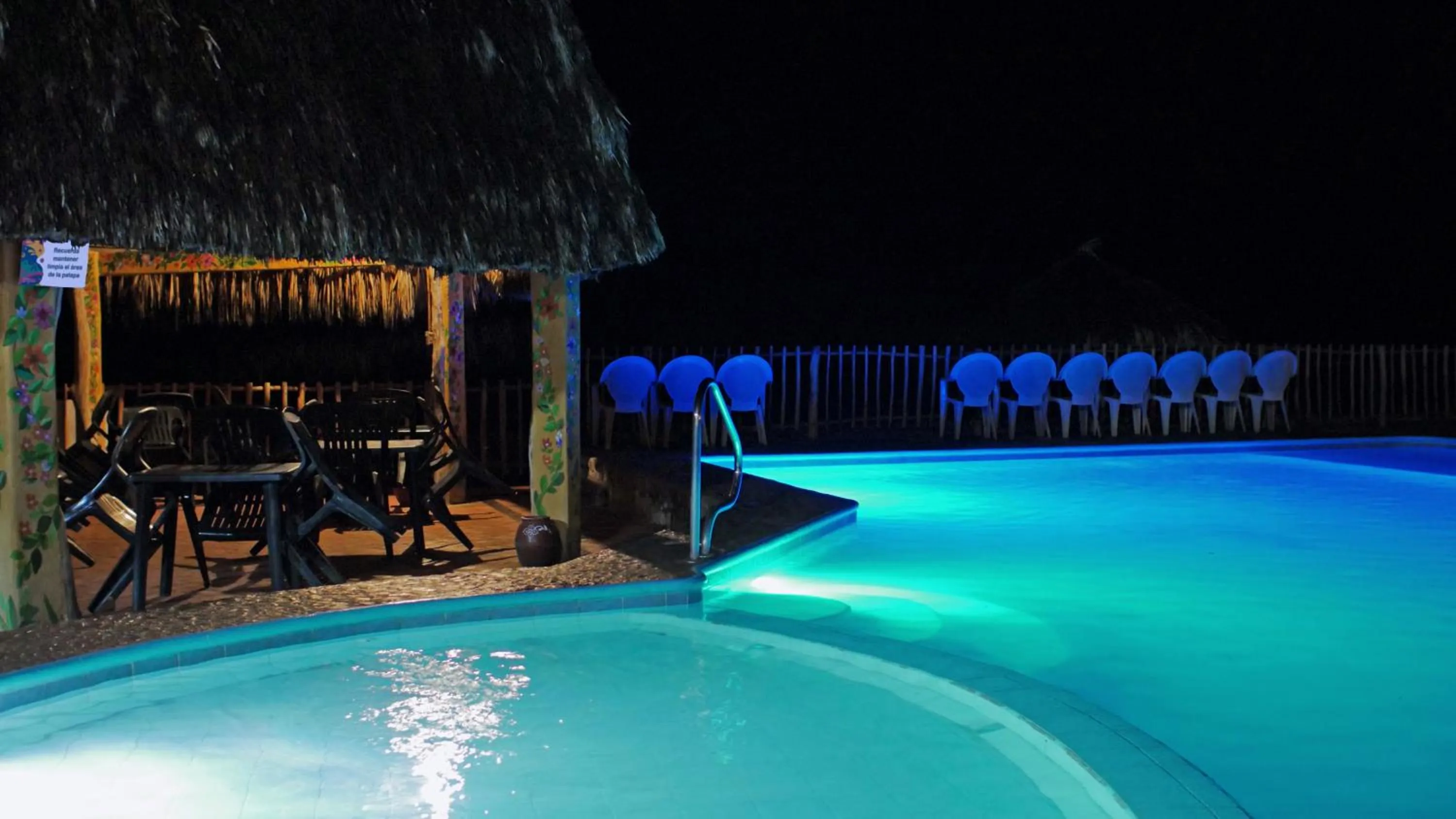 Night in Cabañas del Capitan