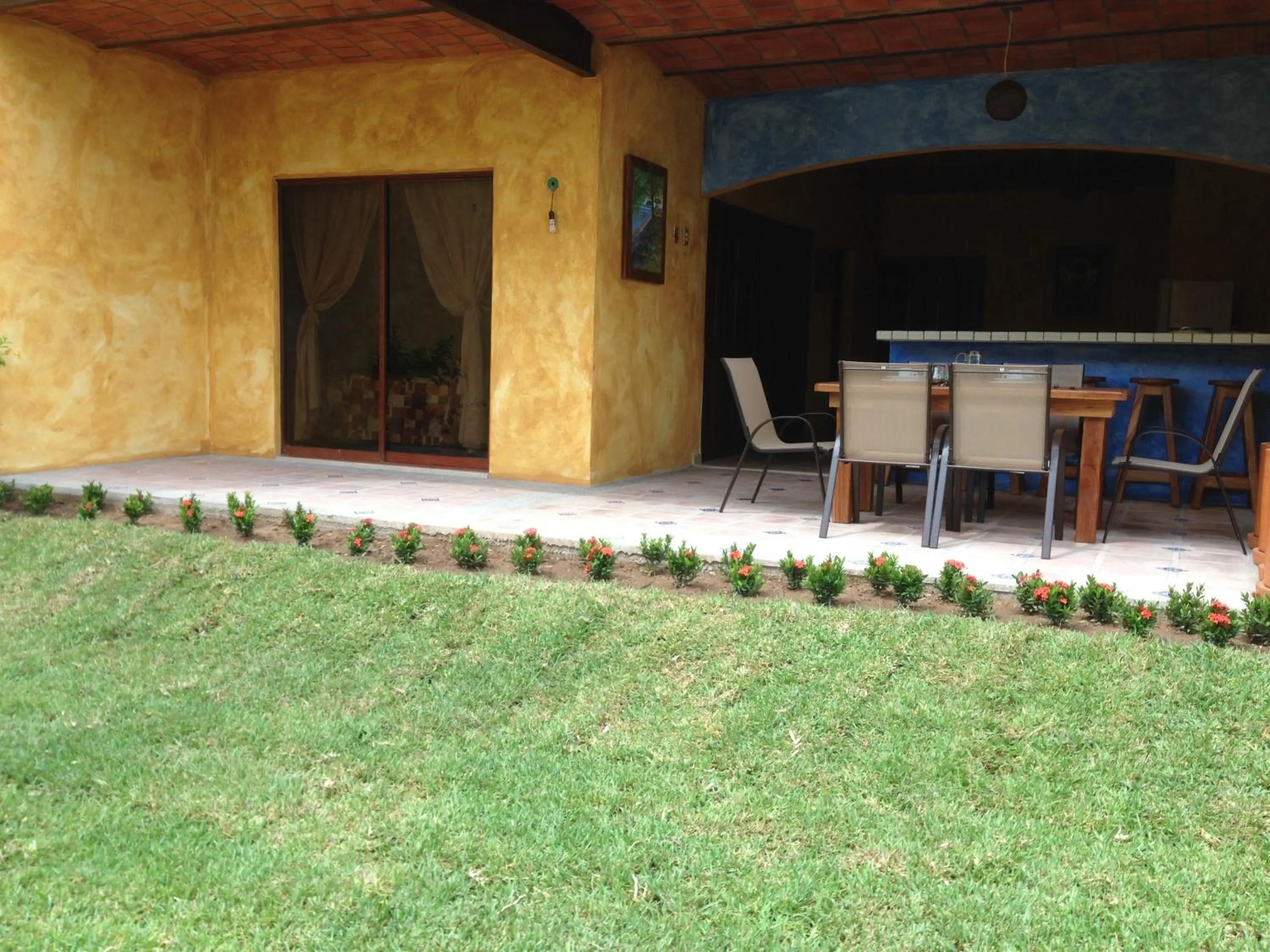 Day in Cabañas del Capitan