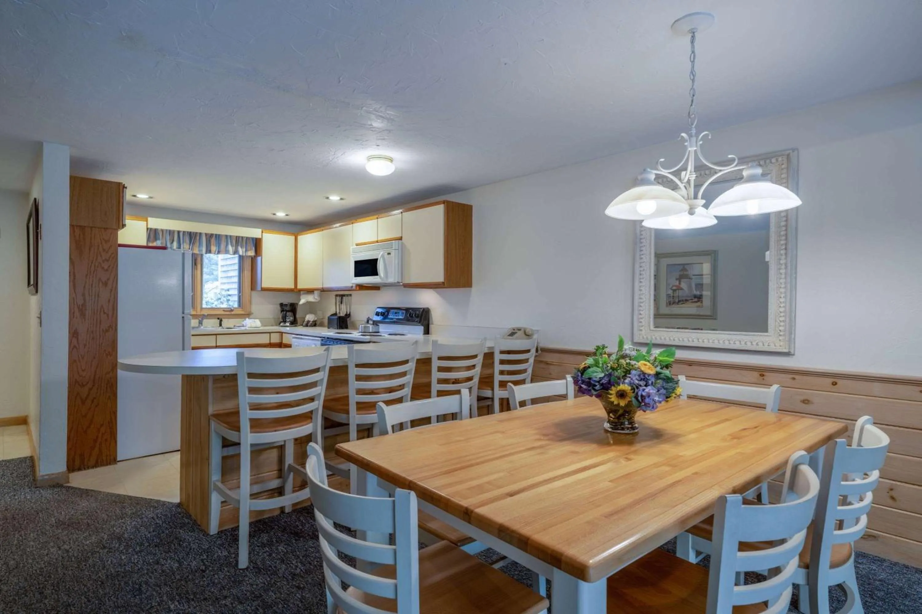 Photo of the whole room in Southcape Resort Mashpee