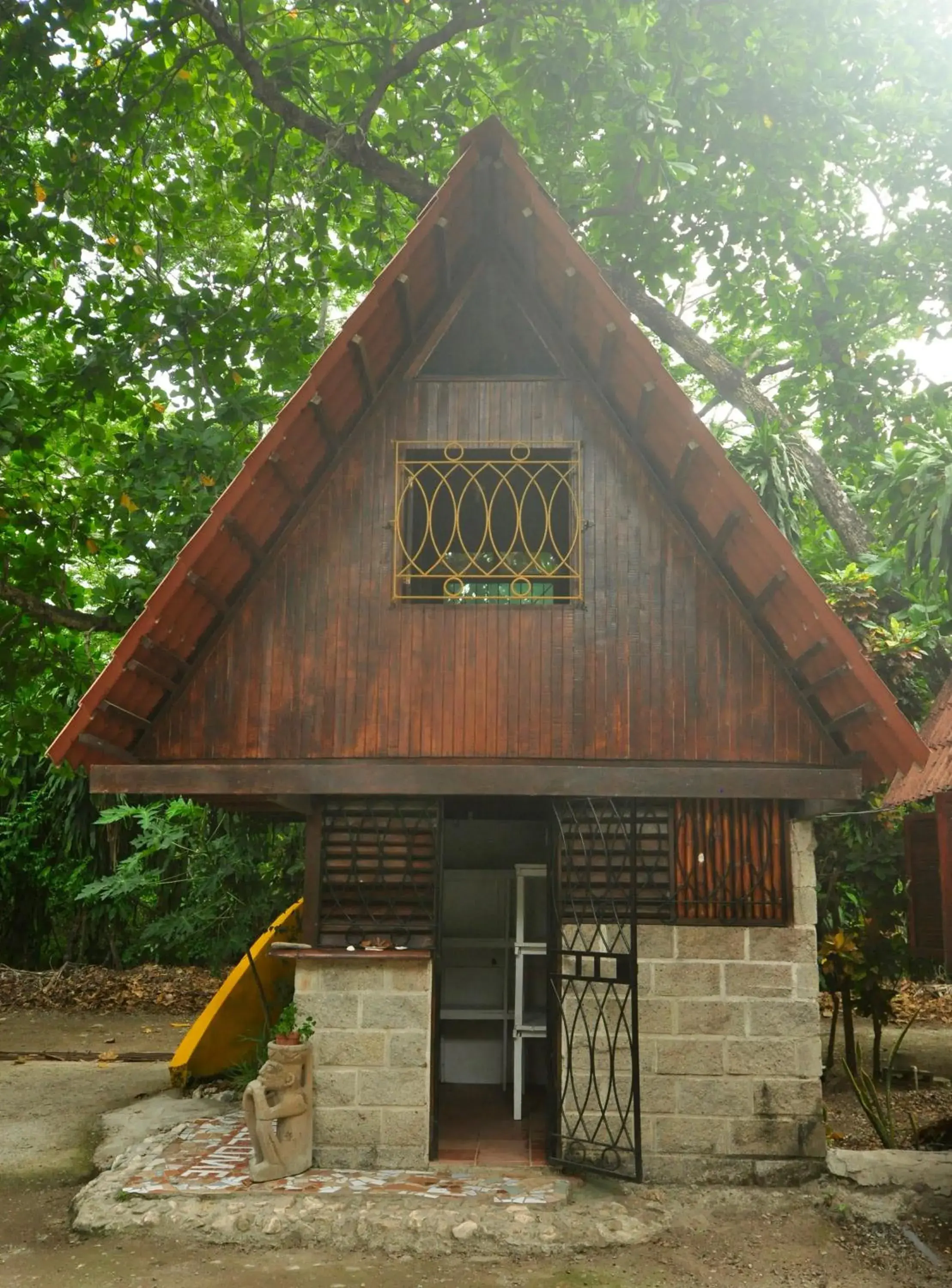 Small Bungalow in Howler Monkey Hotel Small Bungalow in Howler Monkey Hotel