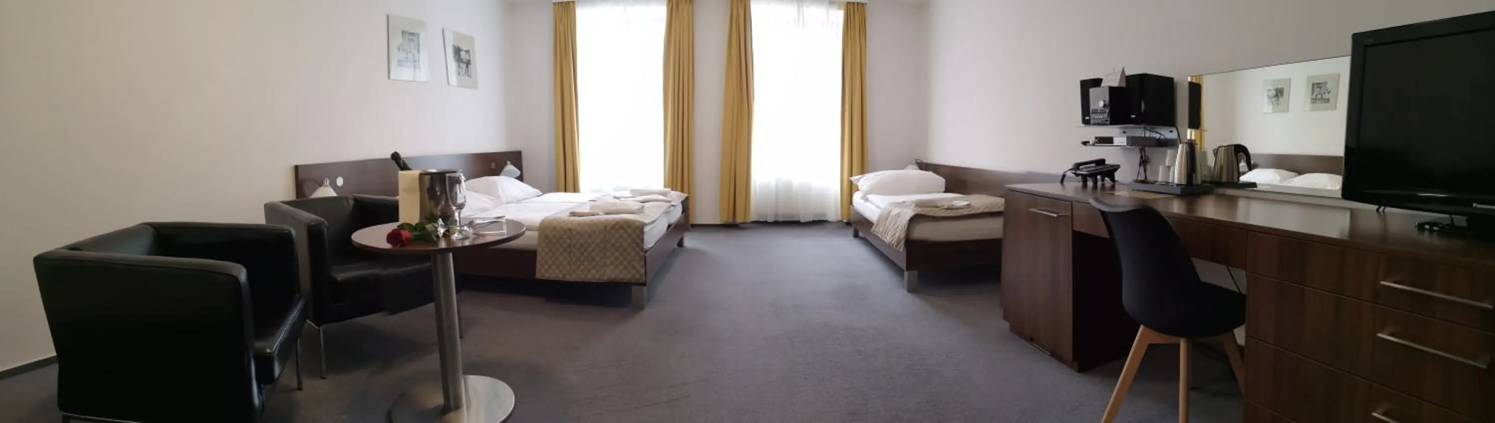 Photo of the whole room, Bed in Penzion U Zvonu