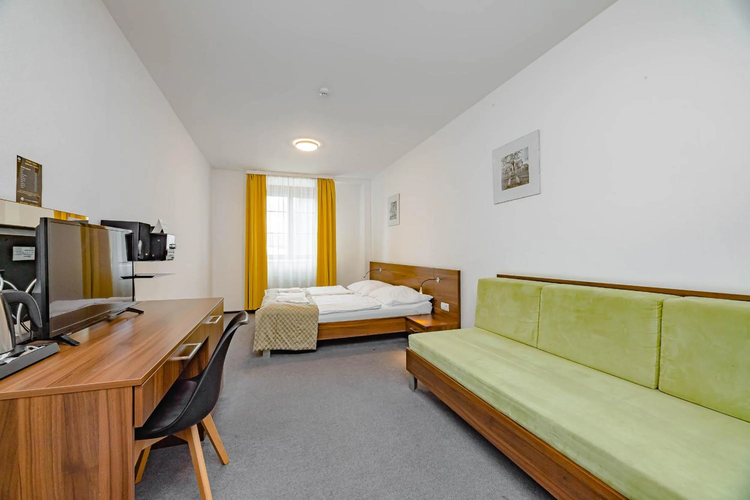 Property building, Bed in Penzion U Zvonu