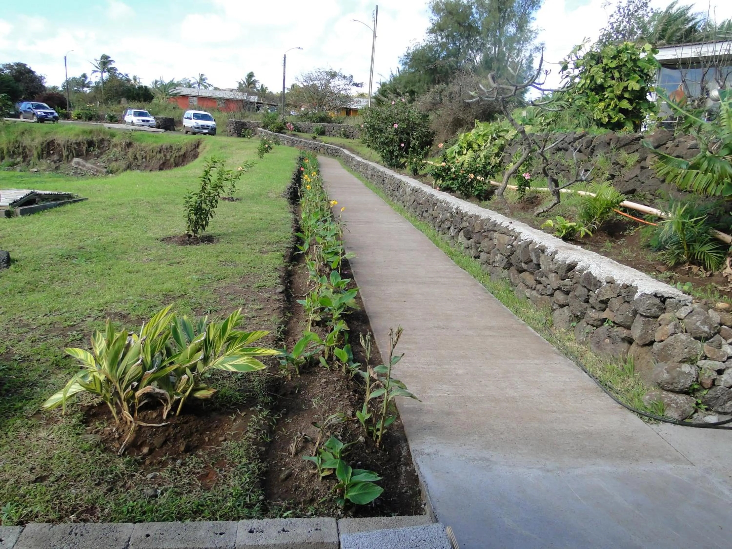 Garden in Tupa Hotel