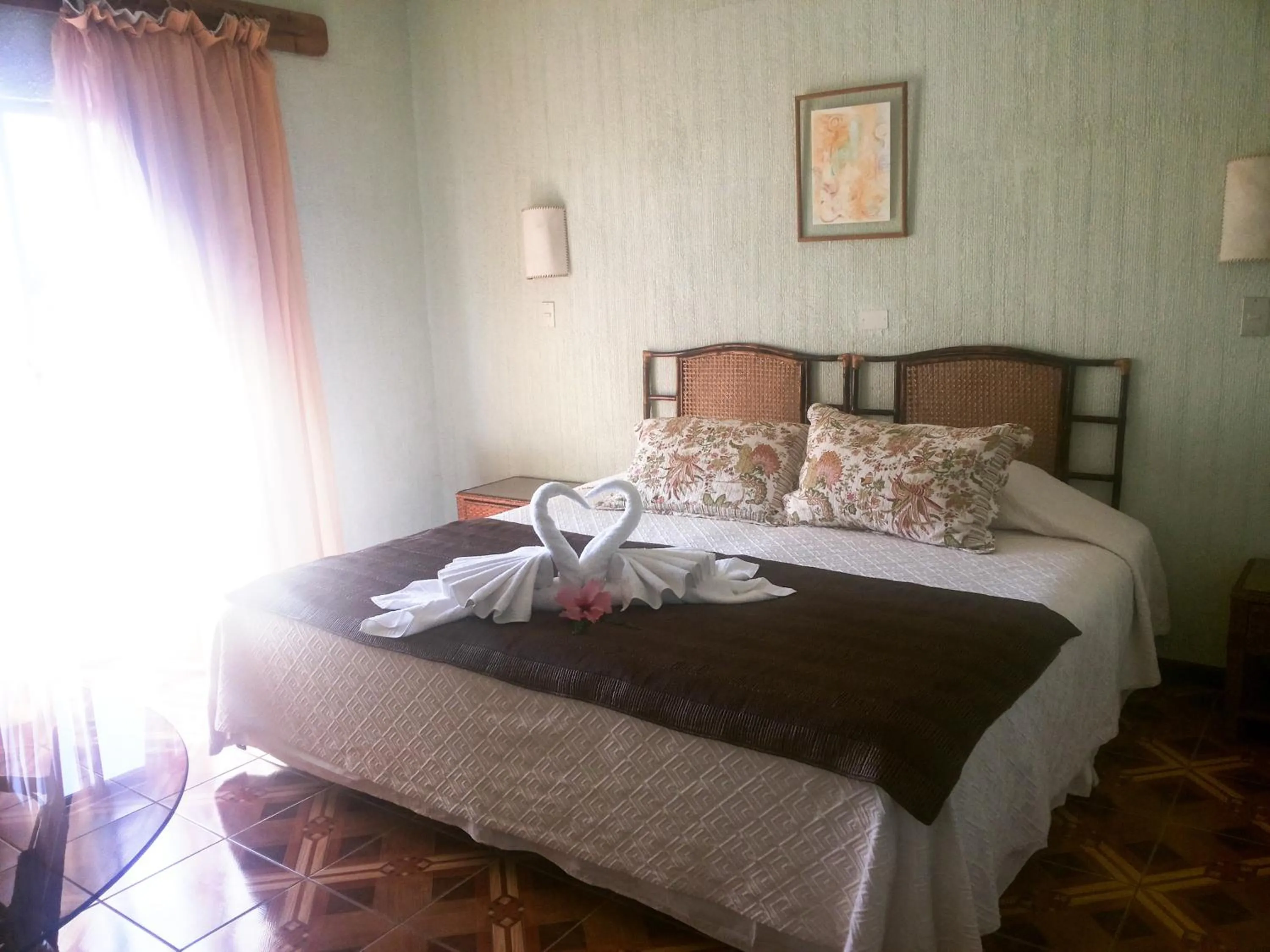 Bedroom, Bed in Tupa Hotel