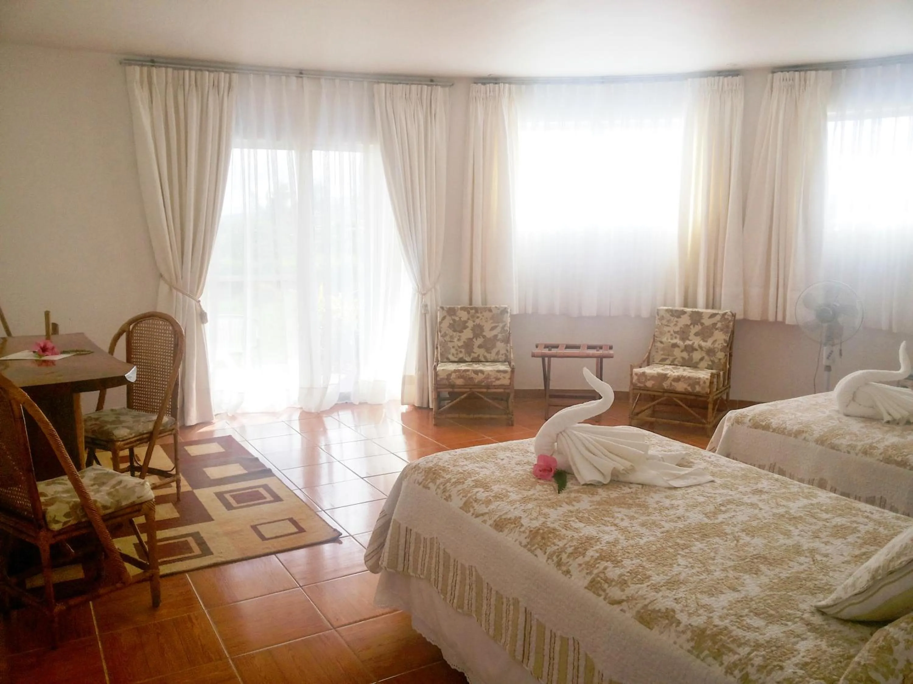 Photo of the whole room, Bed in Tupa Hotel