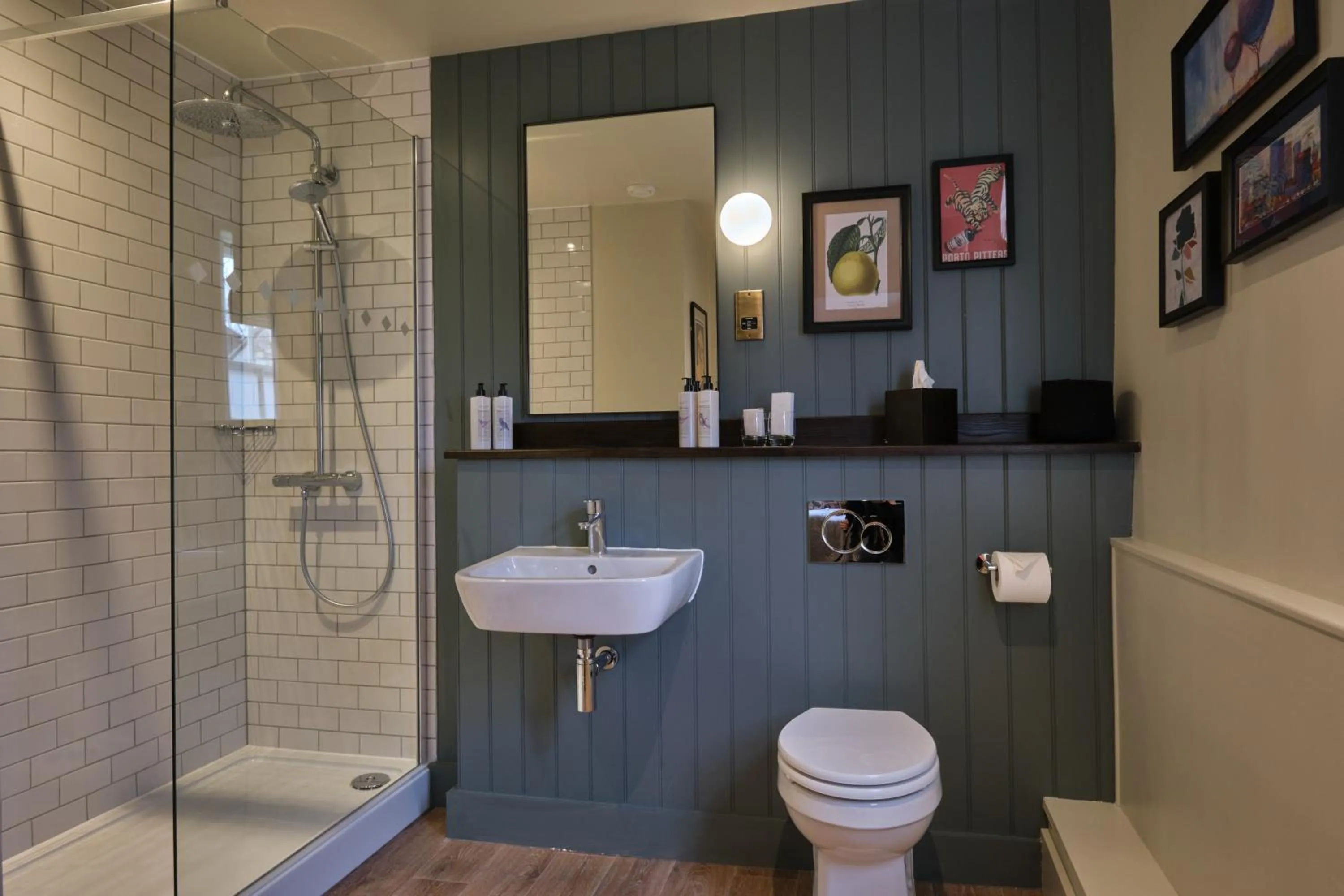 Bathroom in The Bear Esher