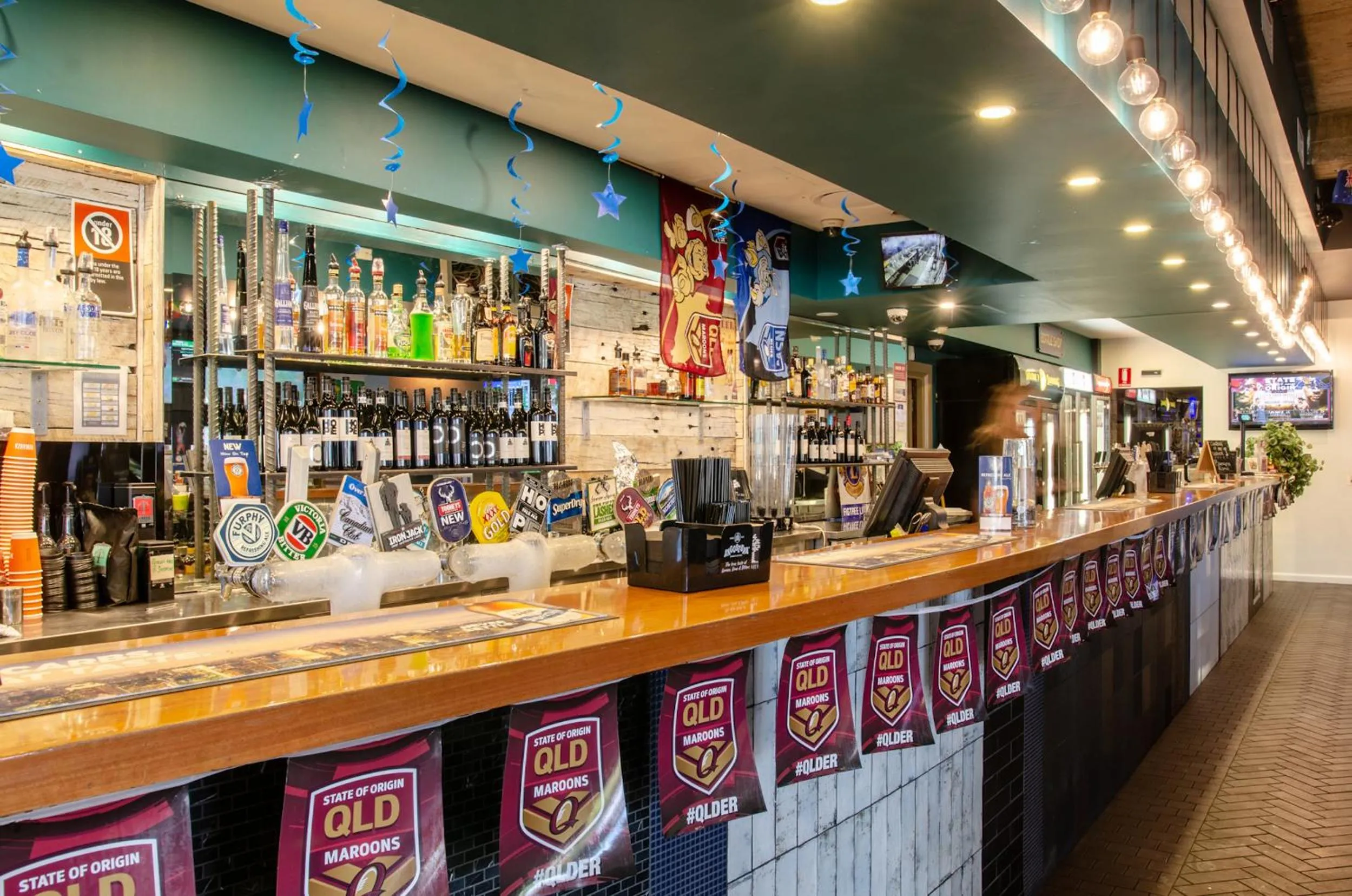 Property building in Figtree Hotel Wollongong