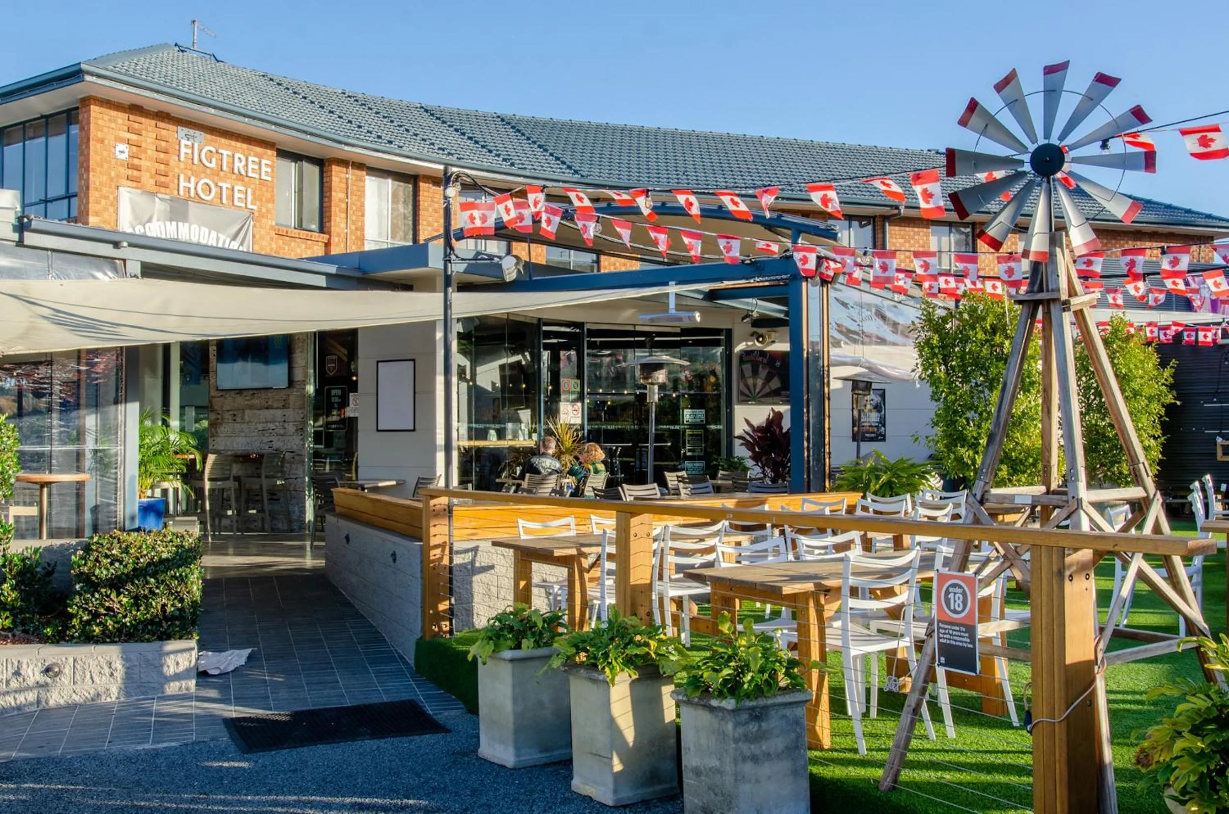 Property building in Figtree Hotel Wollongong