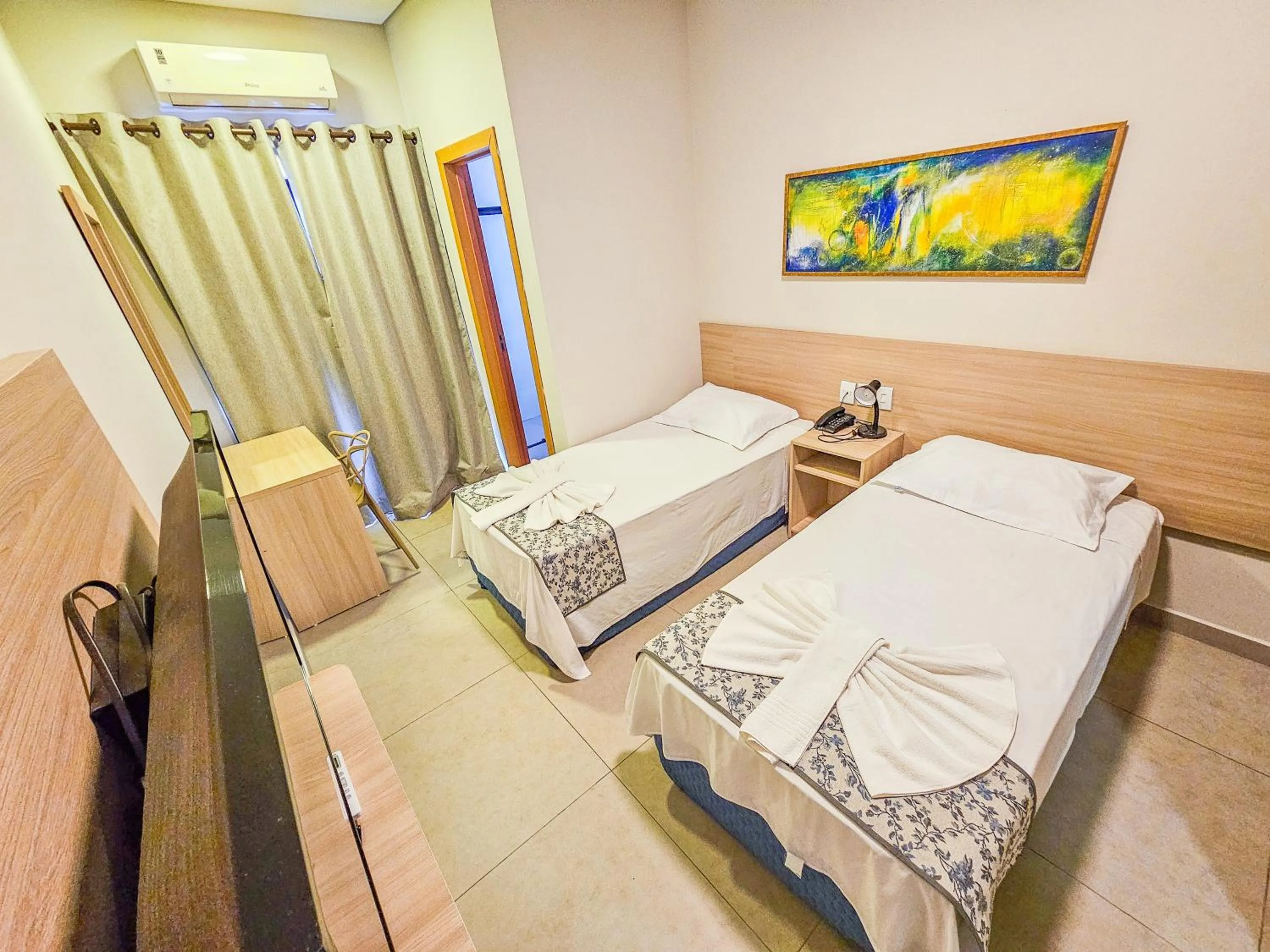 Bed in Hotel Verdes Mares